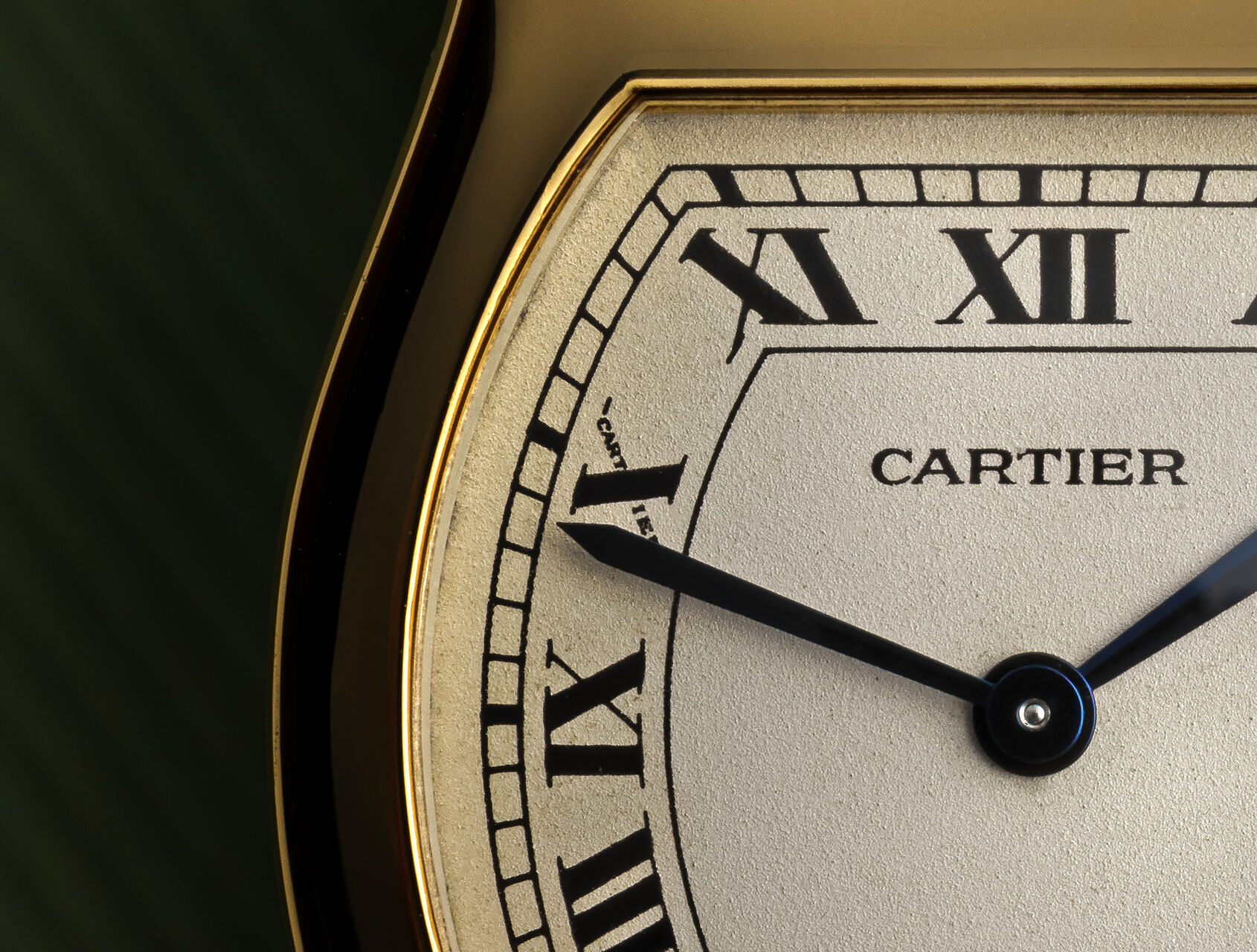 ref 96067 | 96067 - Yellow Gold Mechanical  | Cartier Tortue