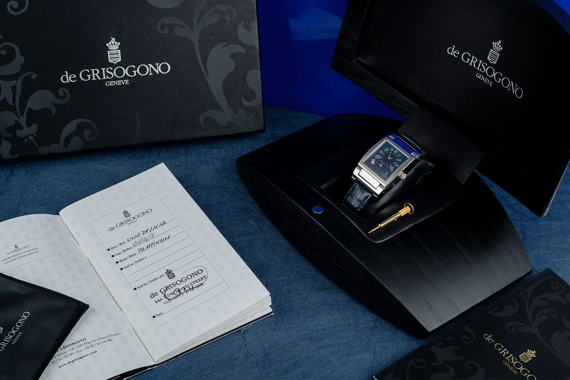 ref UNODF/N12 | Platinum - Limited Edition | de Grisogono Uno