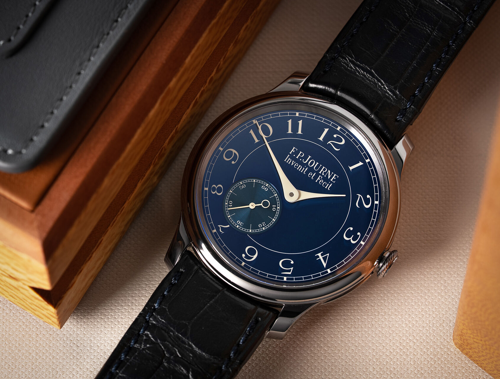  | Tantalum - Box & Certificate | F. P. Journe Chronomètre Bleu