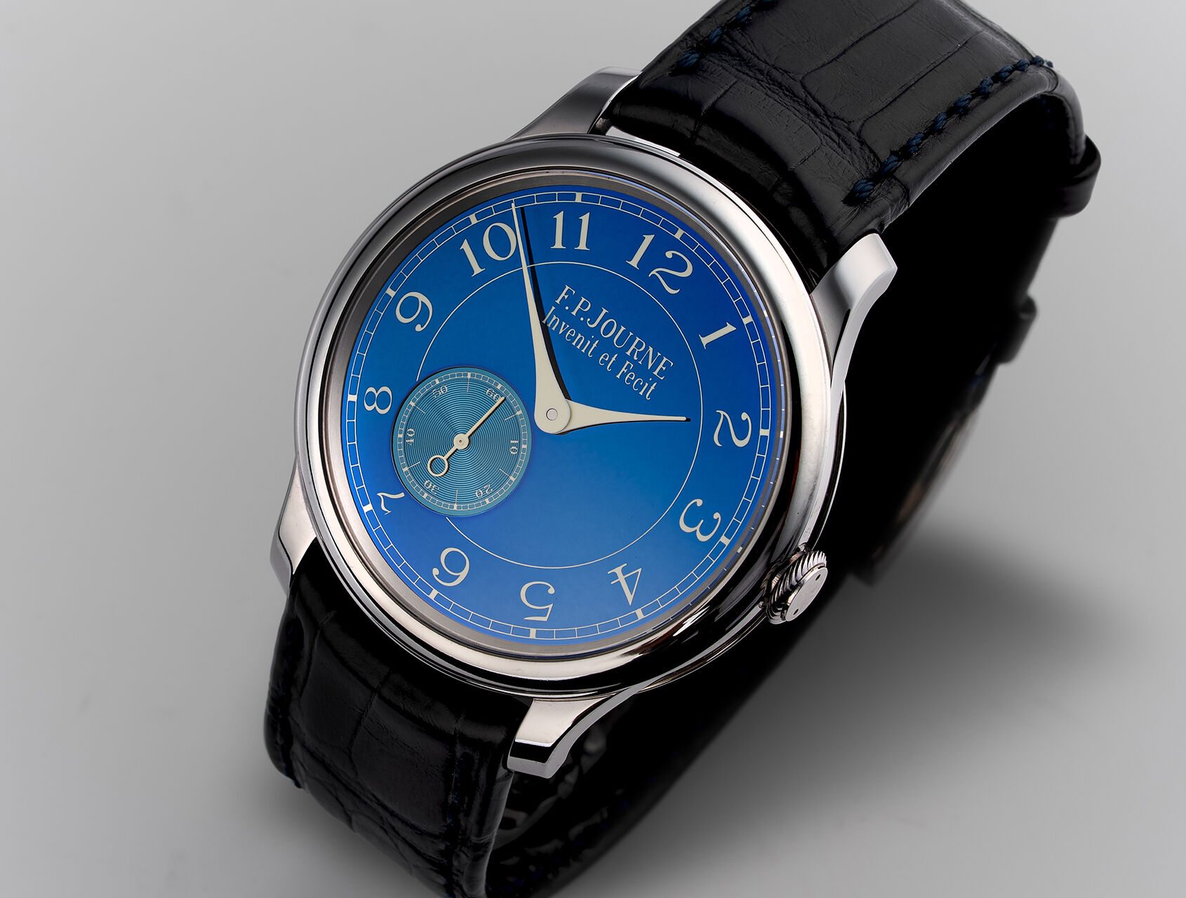  | Tantalum - Box & Certificate | F. P. Journe Chronomètre Bleu