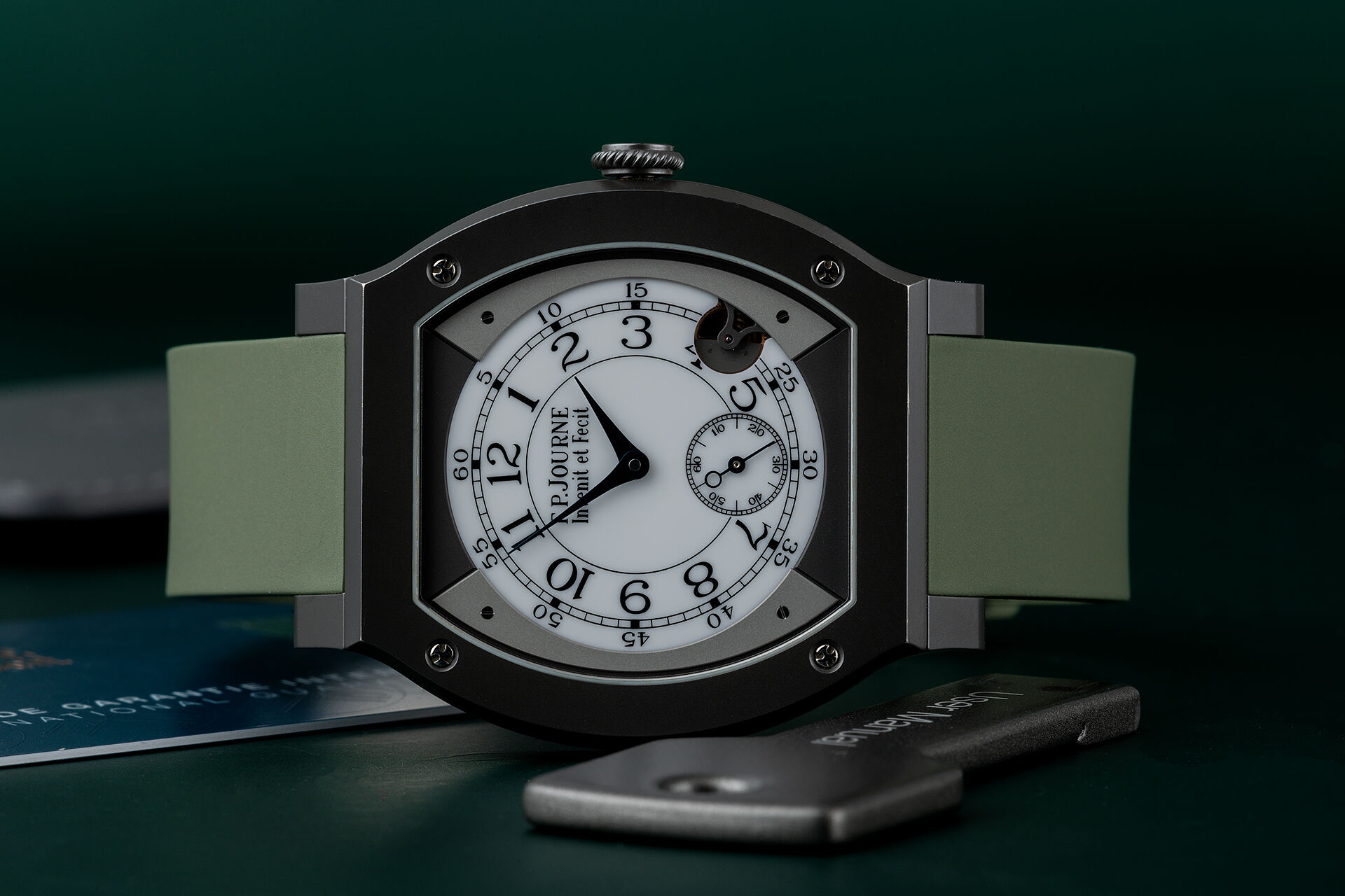  | 48mm – Hi-Tech Quartz | F. P. Journe Elegante