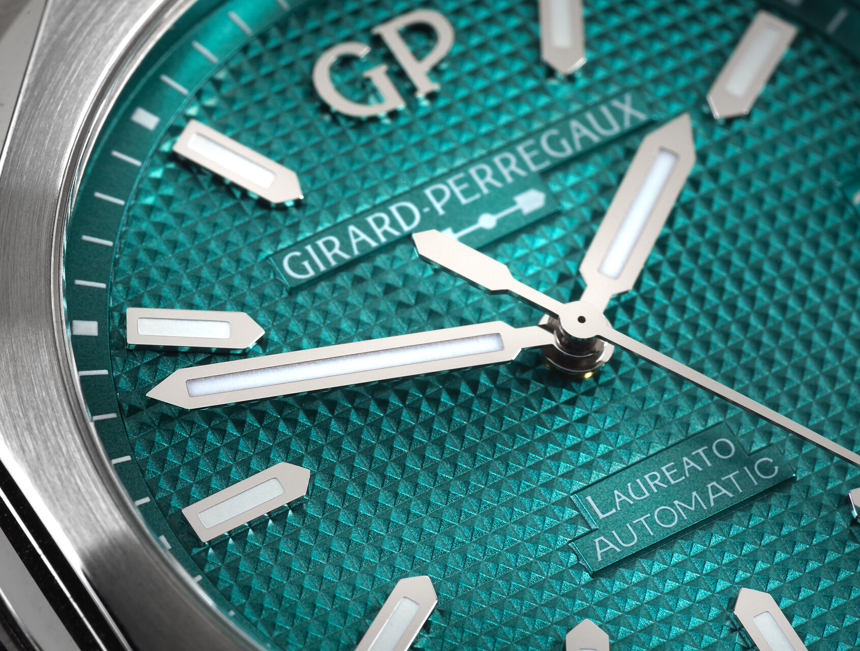 ref 81010-11-3592-1GM | Limited Edition - 50 Pieces | Girard-Perregaux Laureato
