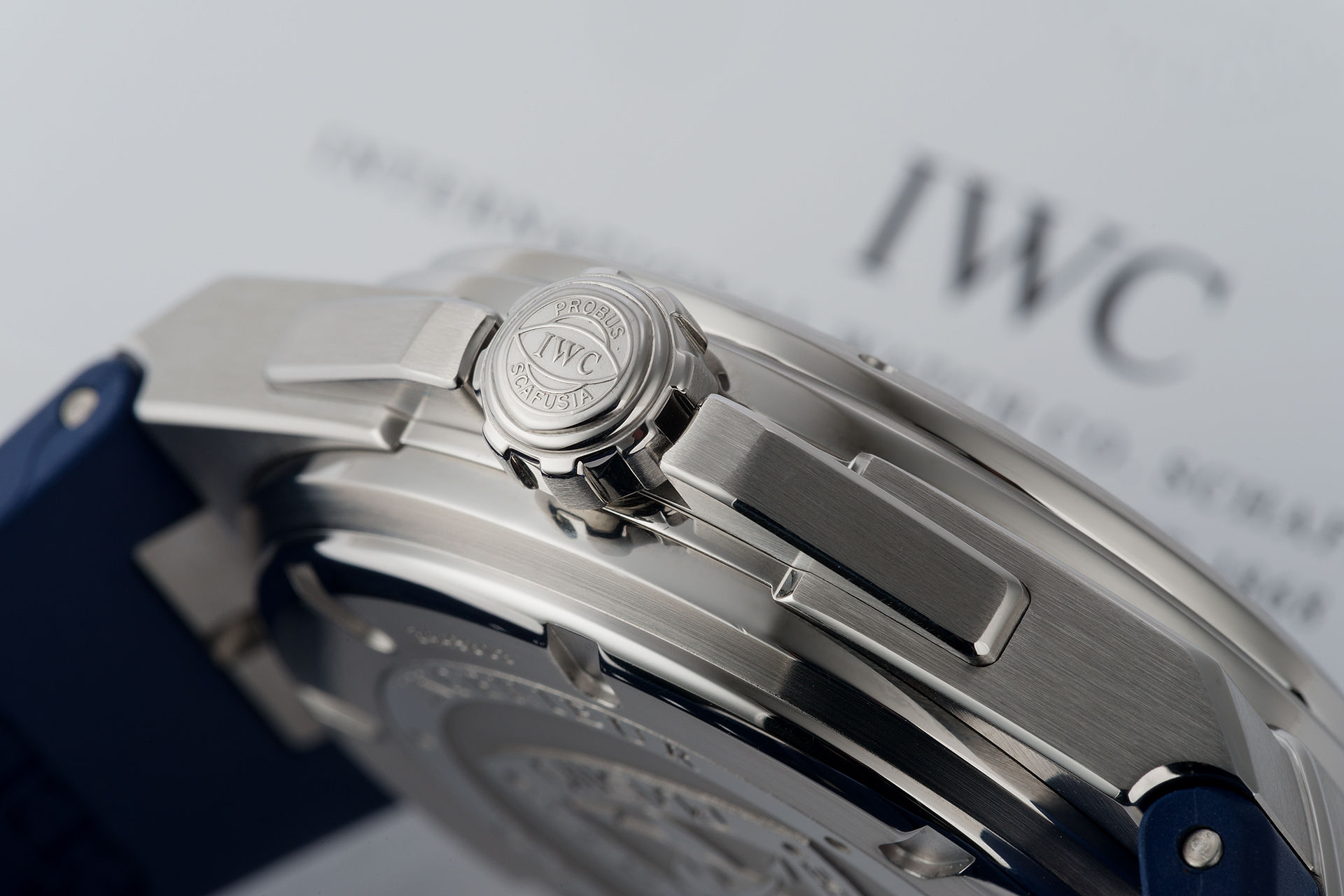 ref IW323603 | 'Mission Earth' Full Set | IWC Ingenieur