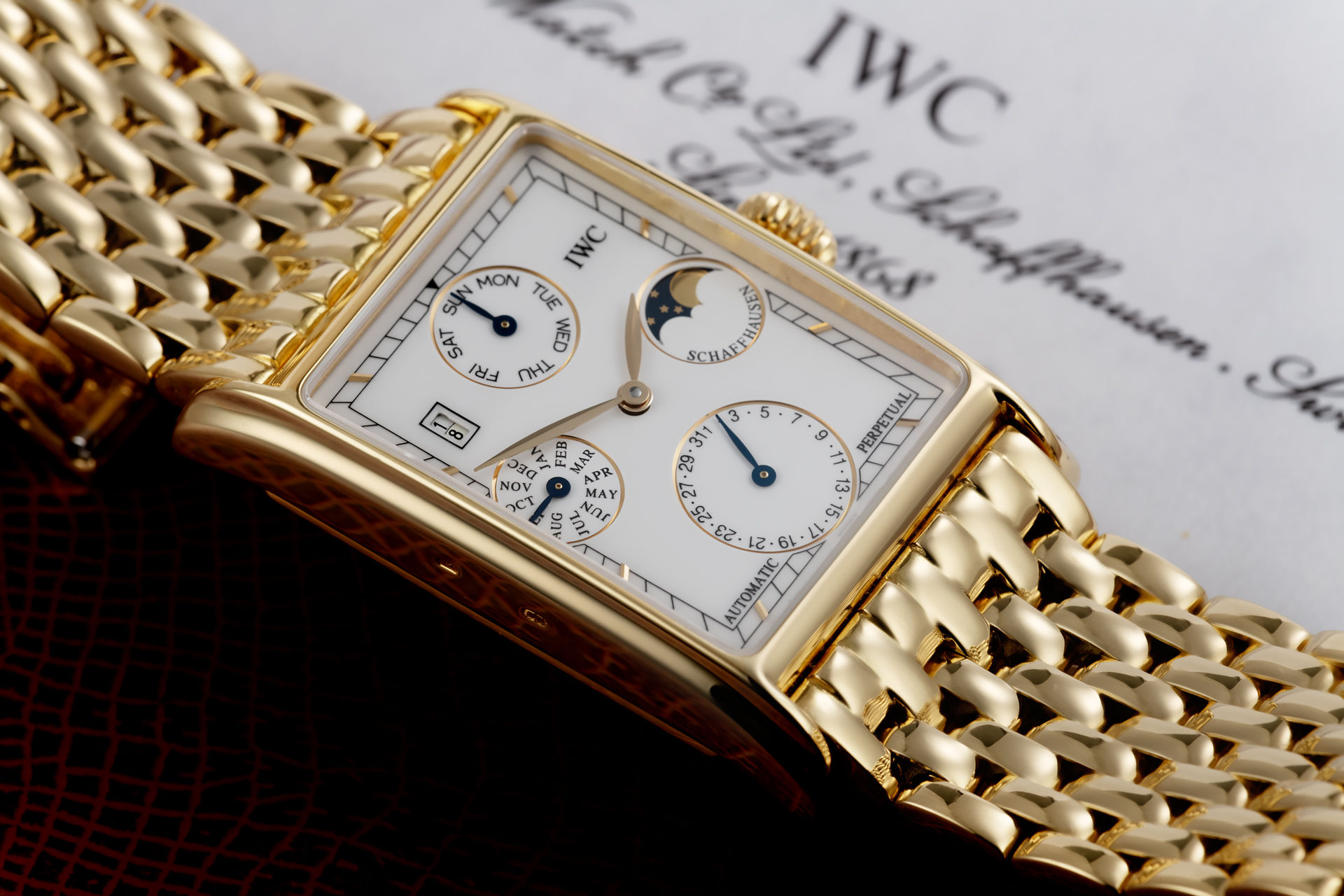 ref 3545 | 18ct Yellow Gold 'Full Set' | IWC Novecento