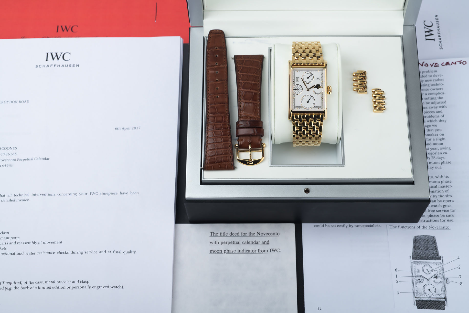 ref 3545 | 18ct Yellow Gold 'Full Set' | IWC Novecento