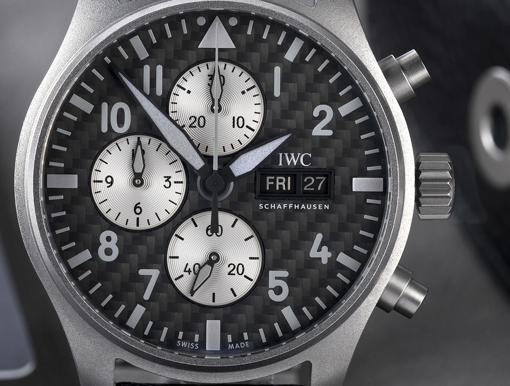 ref IW377903 | IW377903 - AMG Carbon | IWC Pilot