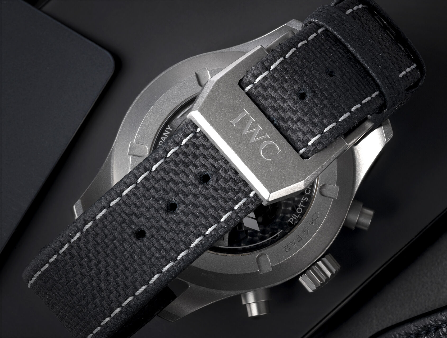 ref IW377903 | IW377903 - AMG Carbon | IWC Pilot