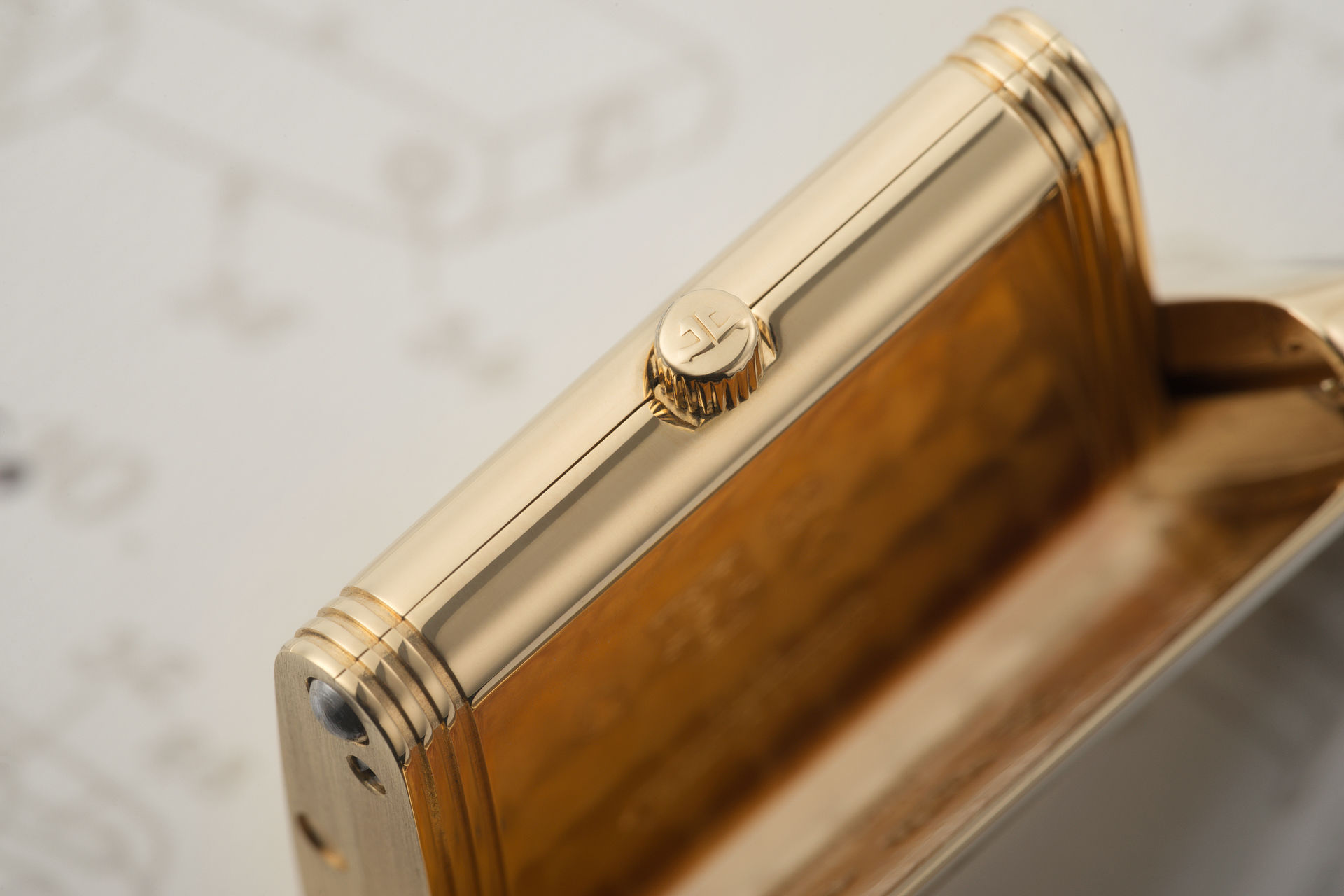 ref 250.140.862B | Yellow Gold 'Box & Papers' | Jaeger-leCoultre Reverso