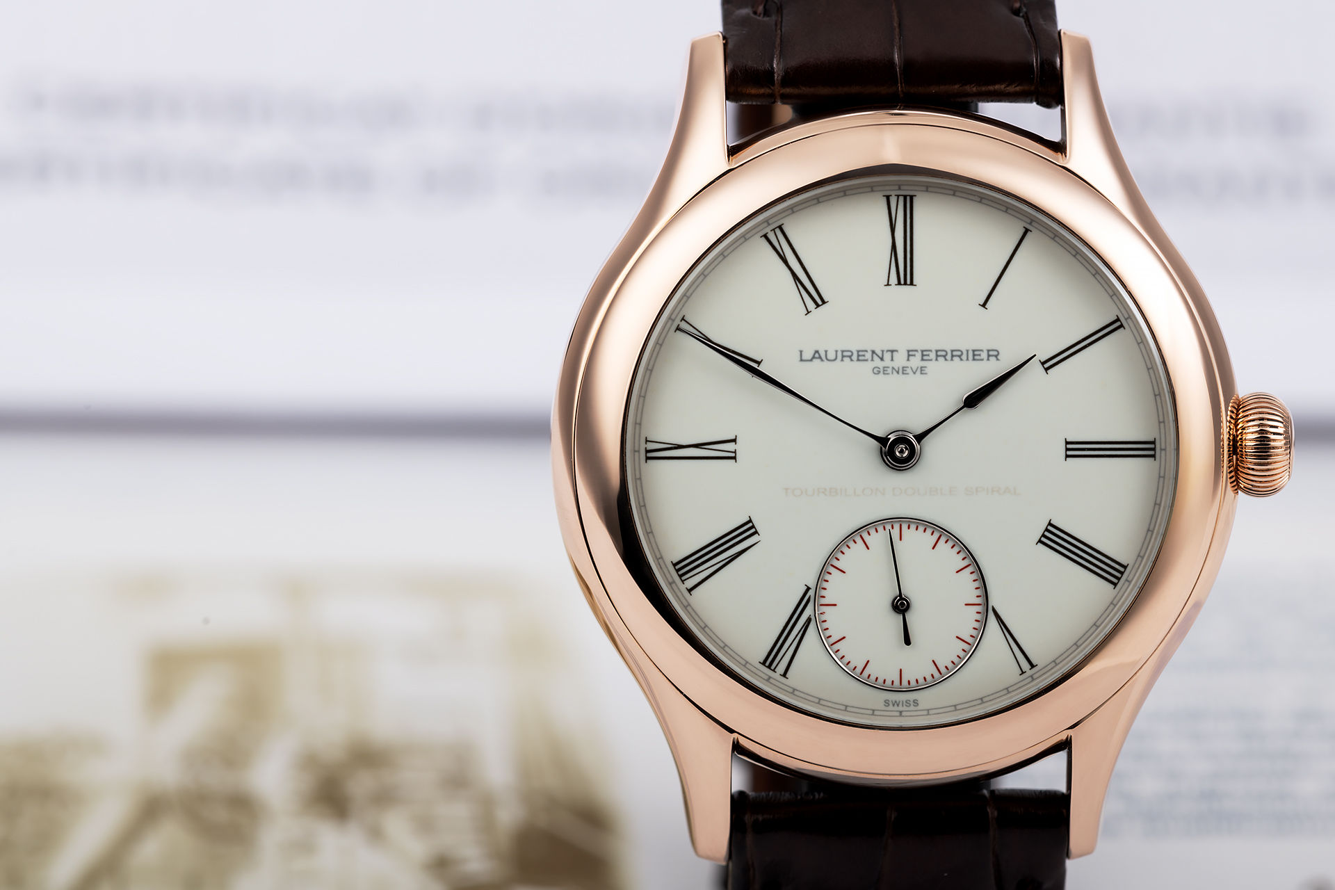 ref FBN916.01 | 'Double Spiral' Grand Feu Enamel Dial | Laurent Ferrier Galet Classic