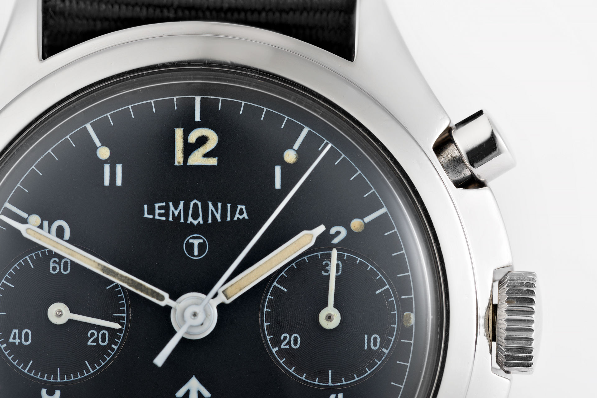 ref 6B/551 | Single Button Chronograph | Lemania Military