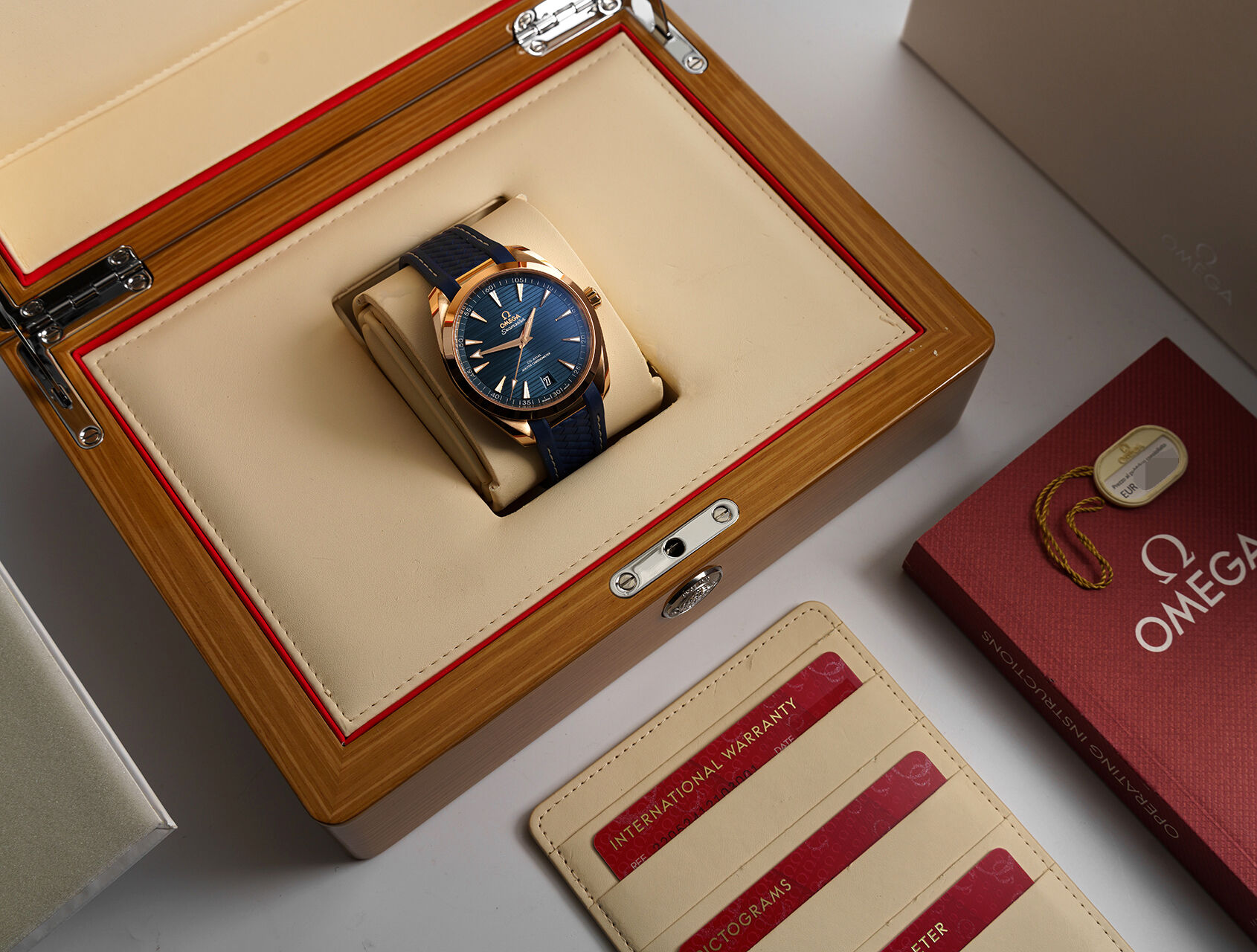 ref 220.52.41.21.03.001 | Seamaster | Omega Seamaster