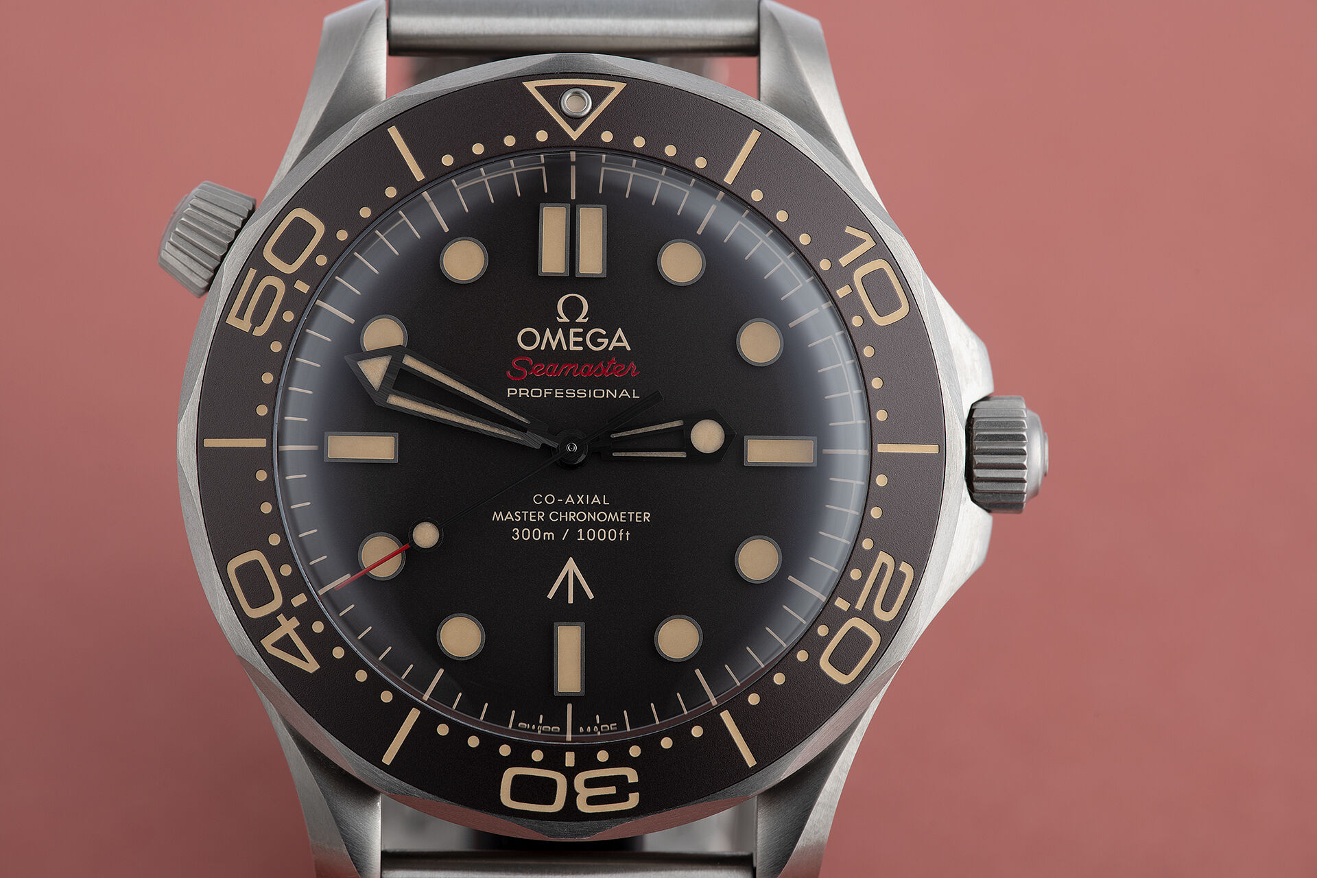 ref 210.90.42.20.01.001 | 'No Time to Die' Limited Edition | Omega Seamaster 300 007 Edition