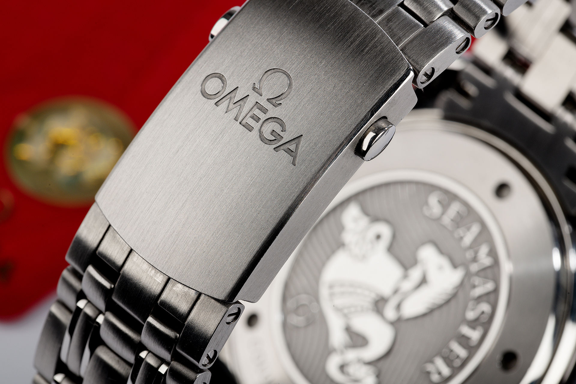 ref 21230445001001 | Never Polished '4 Year Warranty' | Omega Seamaster 300