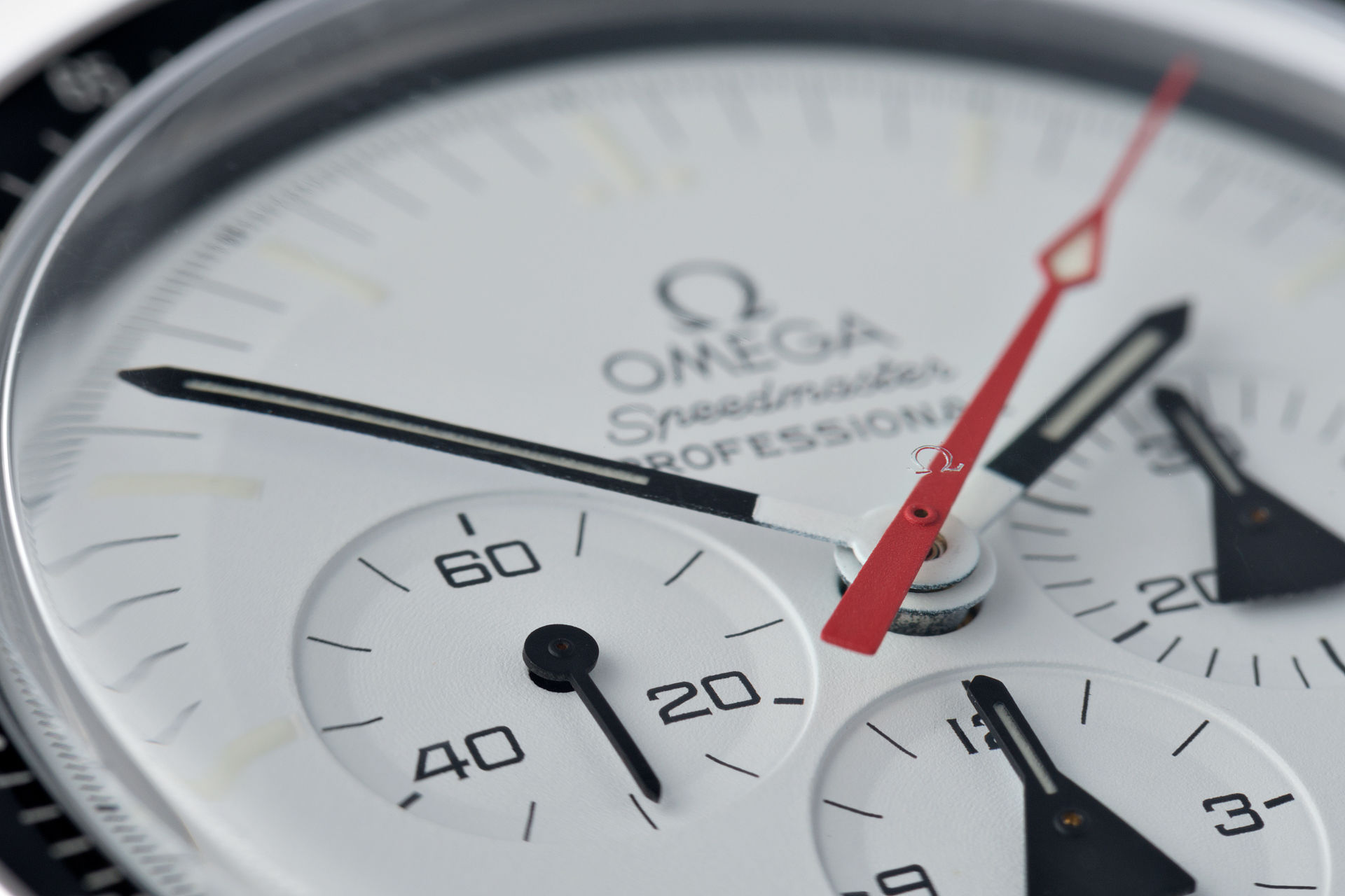 ref 311.32.42.30.04.001 | Complete Set 'Limited Edition' | Omega Speedmaster Alaska Project