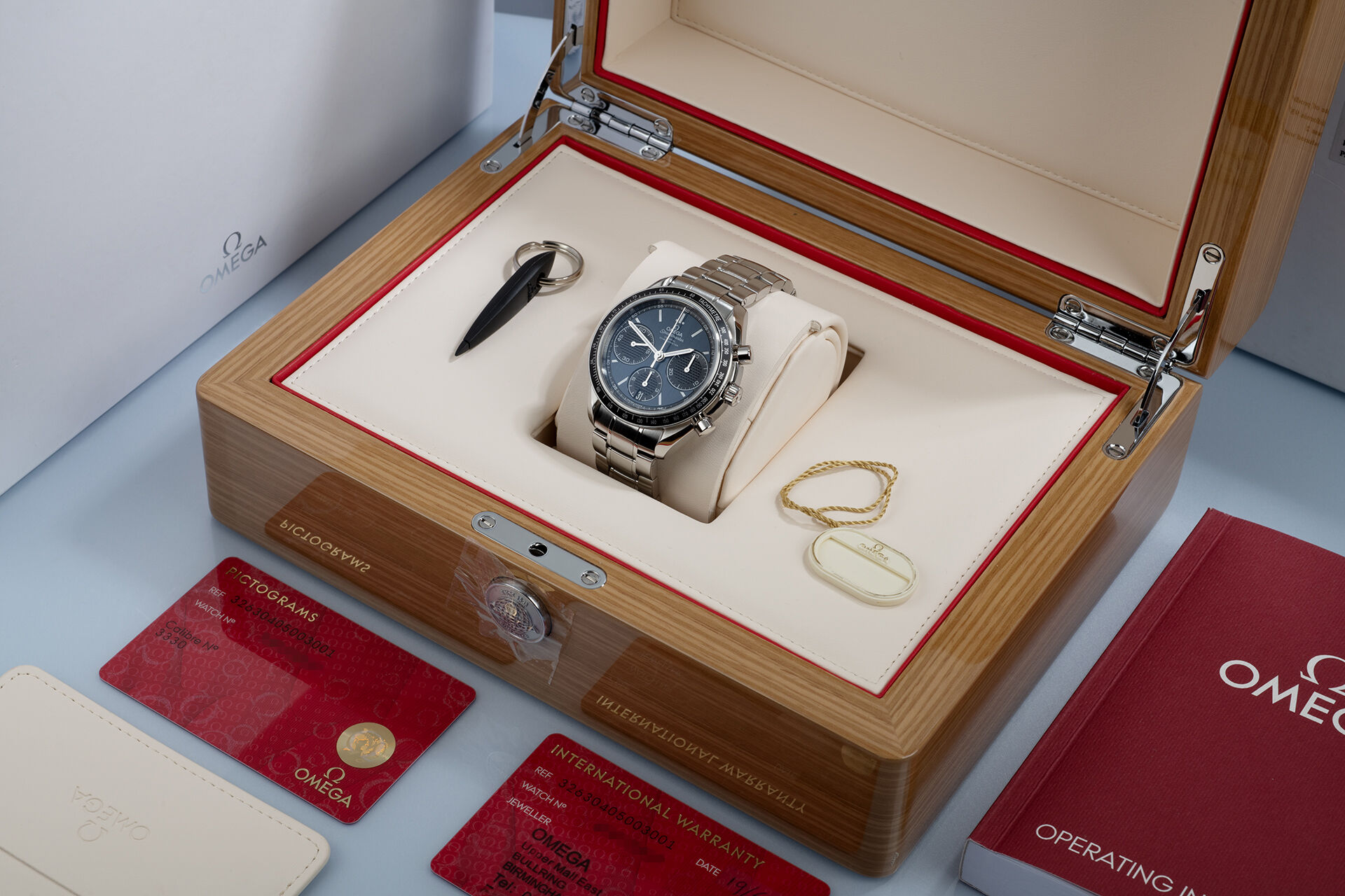 ref 32630405003001 | Full Set - 'Blue Dial' | Omega Speedmaster