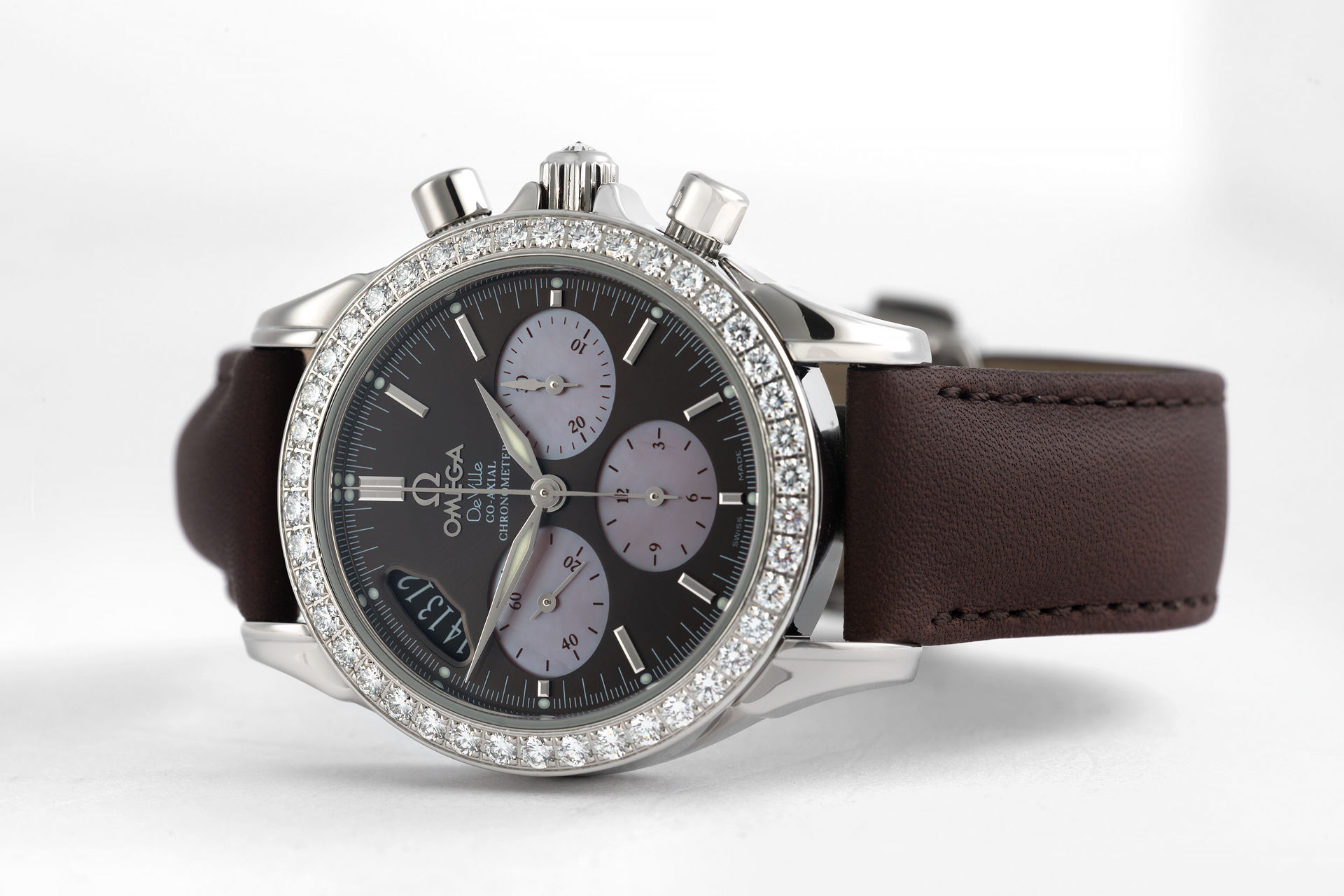 ref 48776037 | Diamond & Mother of Pearl | Omega Speedmaster