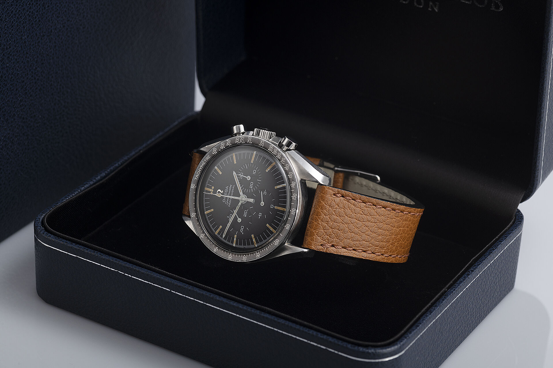 ref 105.012-66 | Pre-Moon 'Dot Over 90' | Omega Speedmaster