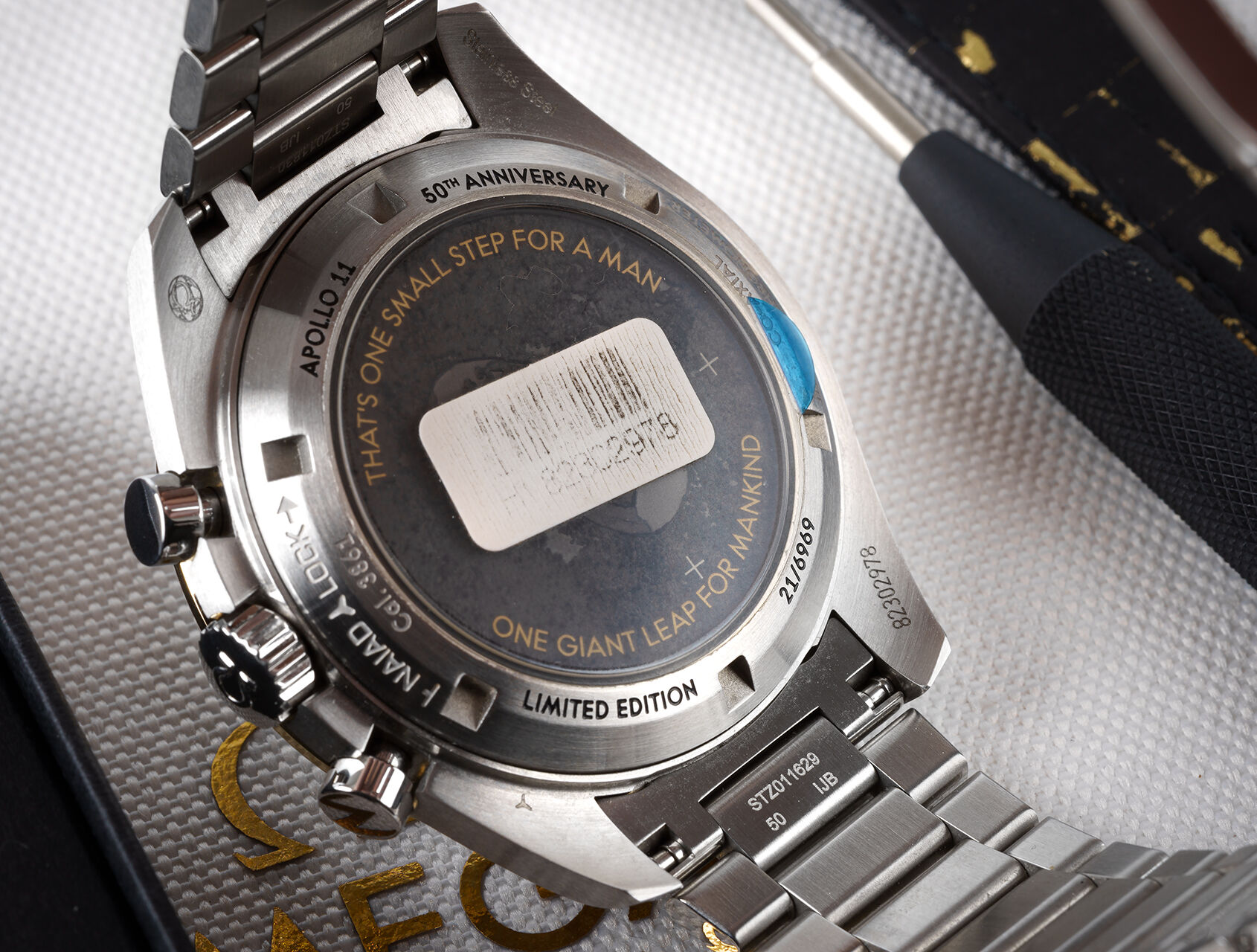 ref 31020425001001 | 50th Anniversary - Apollo II | Omega Speedmaster Professional