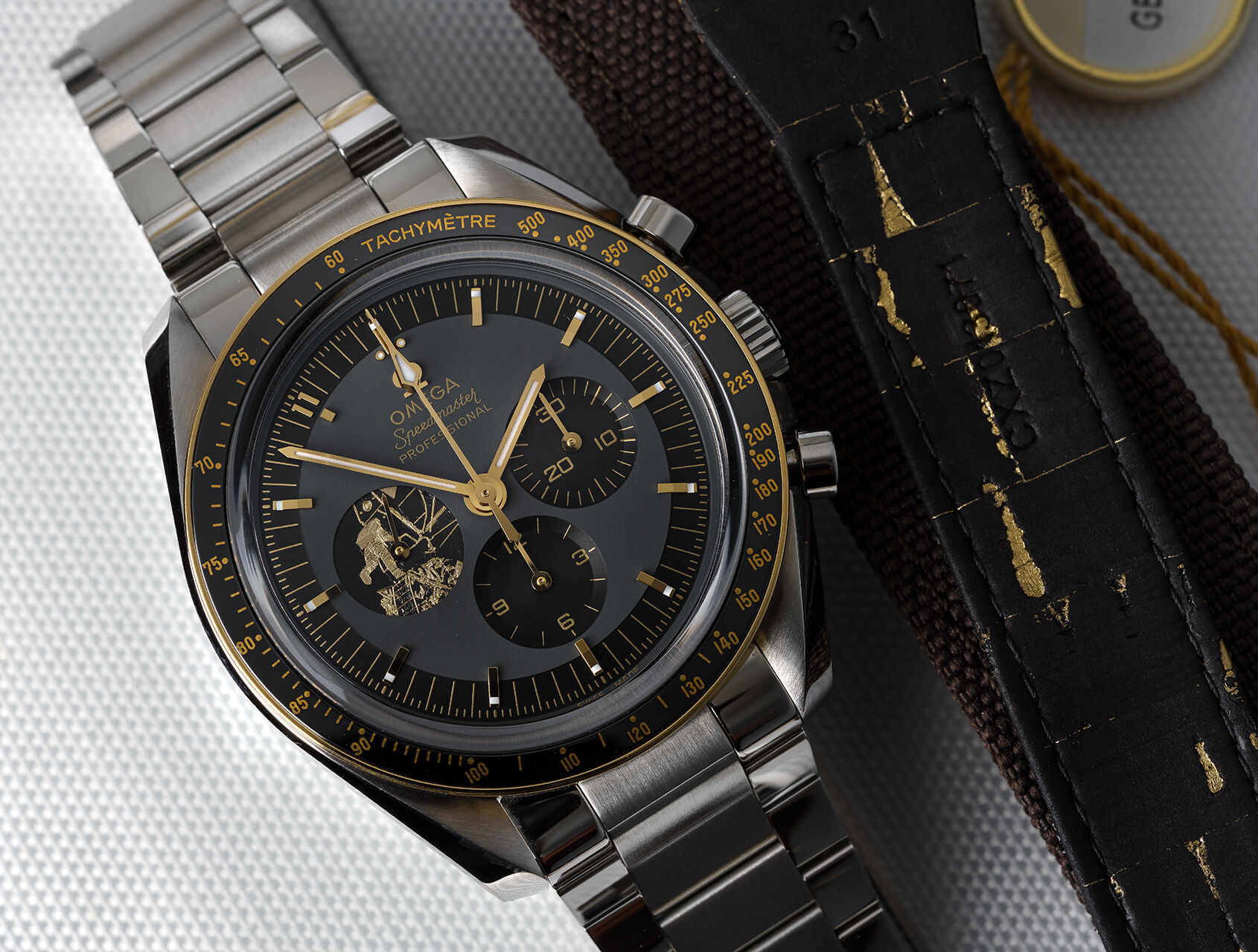 ref 31020425001001 | 50th Anniversary - Apollo II | Omega Speedmaster Professional