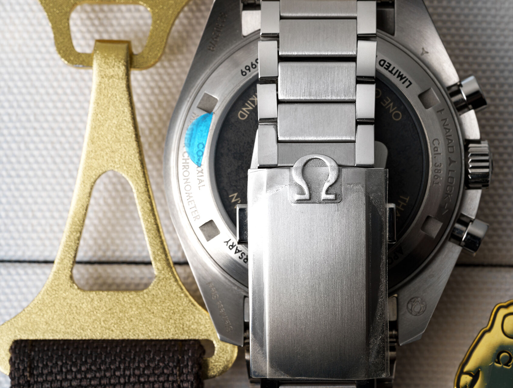 ref 31020425001001 | 50th Anniversary - Apollo II | Omega Speedmaster Professional