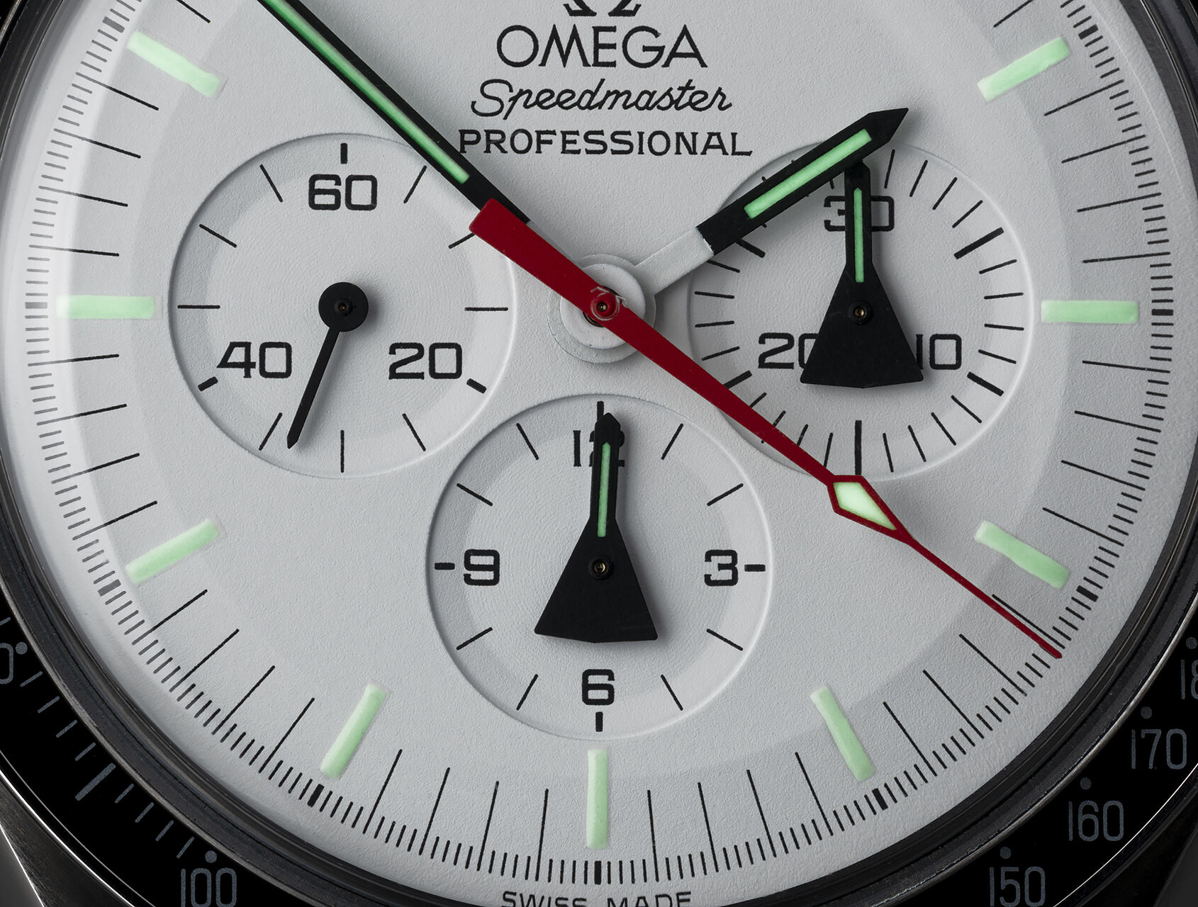 ref 31132423004001 | Alaska Project - Limited Edition | Omega Speedmaster Professional
