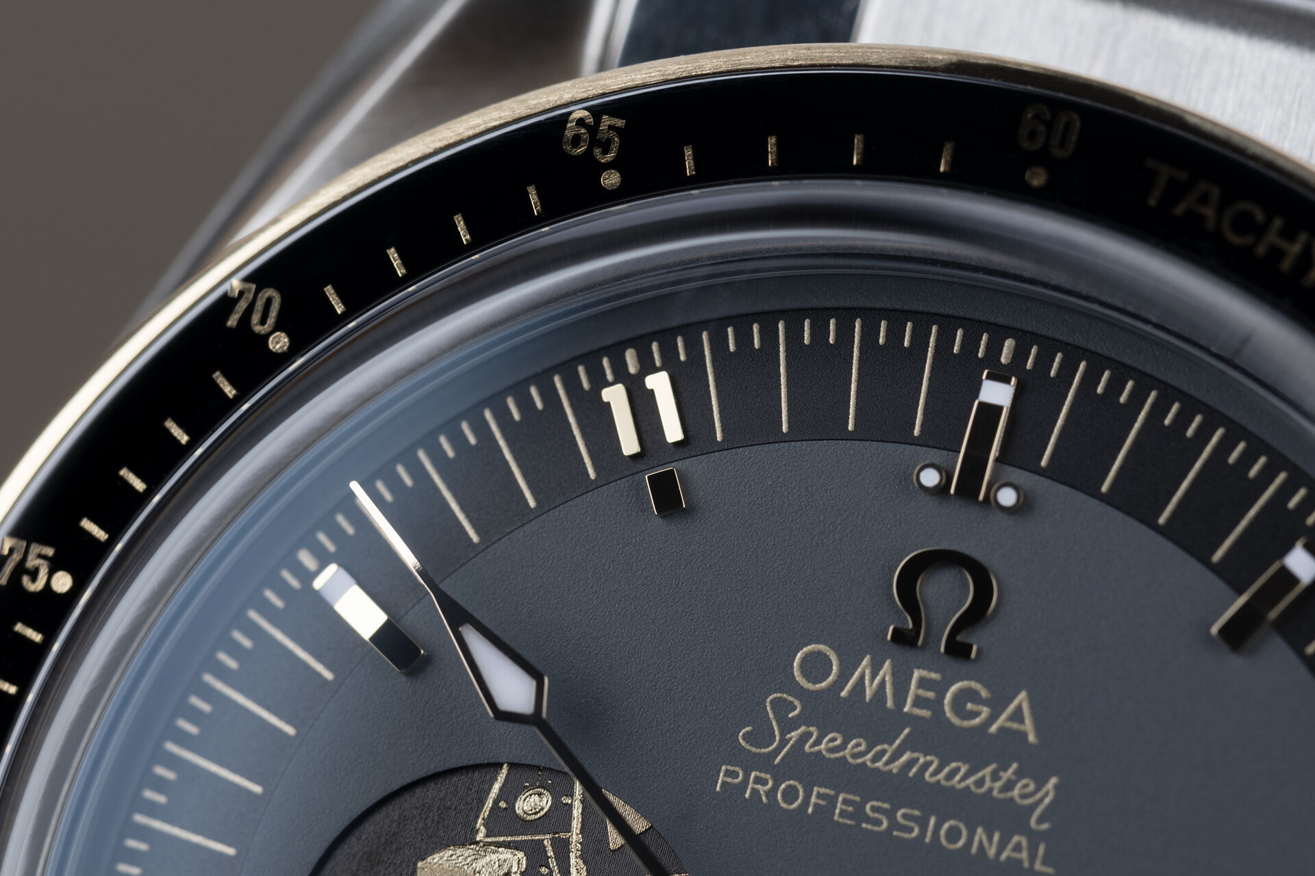 ref 31020425001001 | Apollo 11 - Limited Edition | Omega Speedmaster Professional