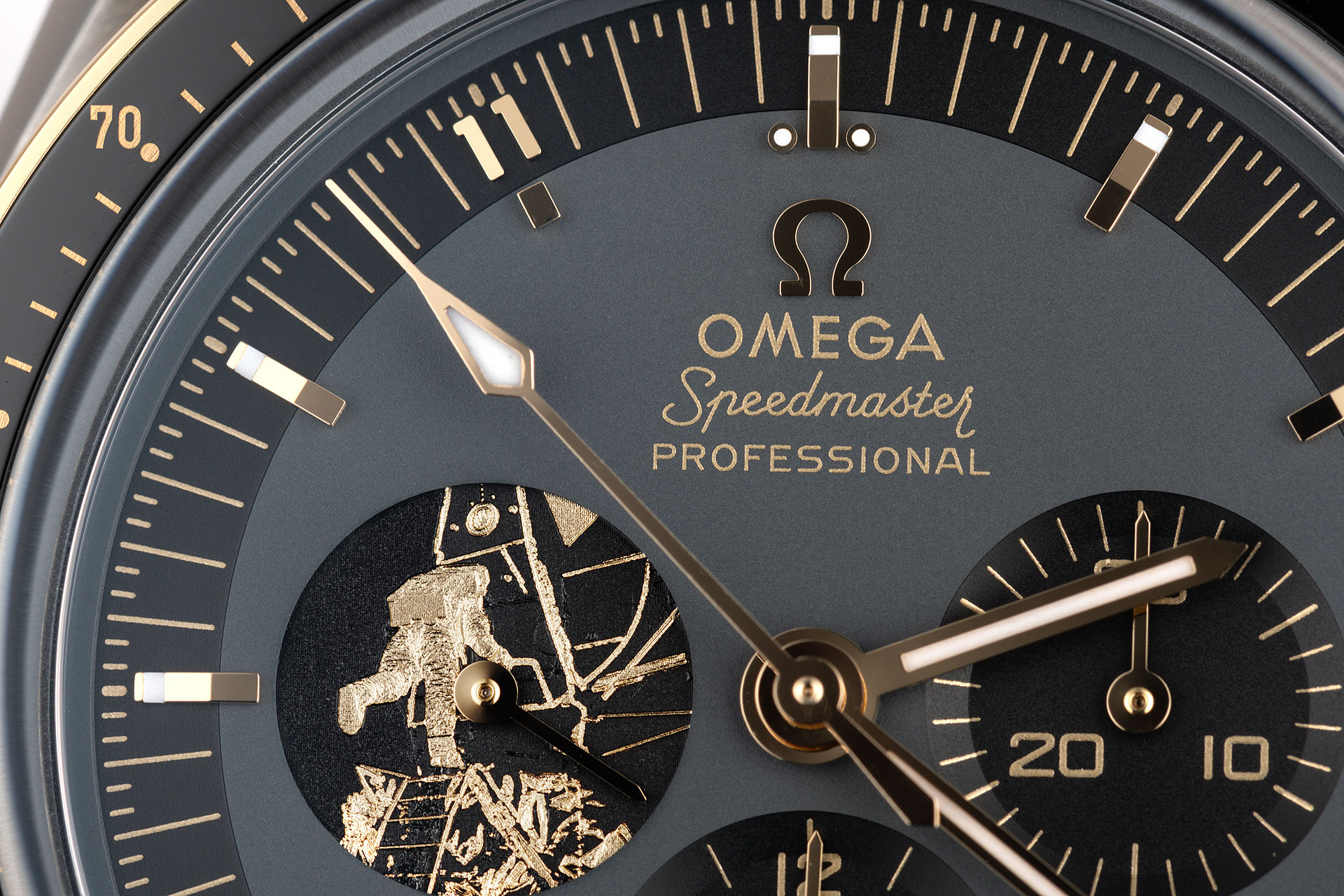 ref 31020425001001 | Brand New 'Unworn' | Omega Speedmaster Professional