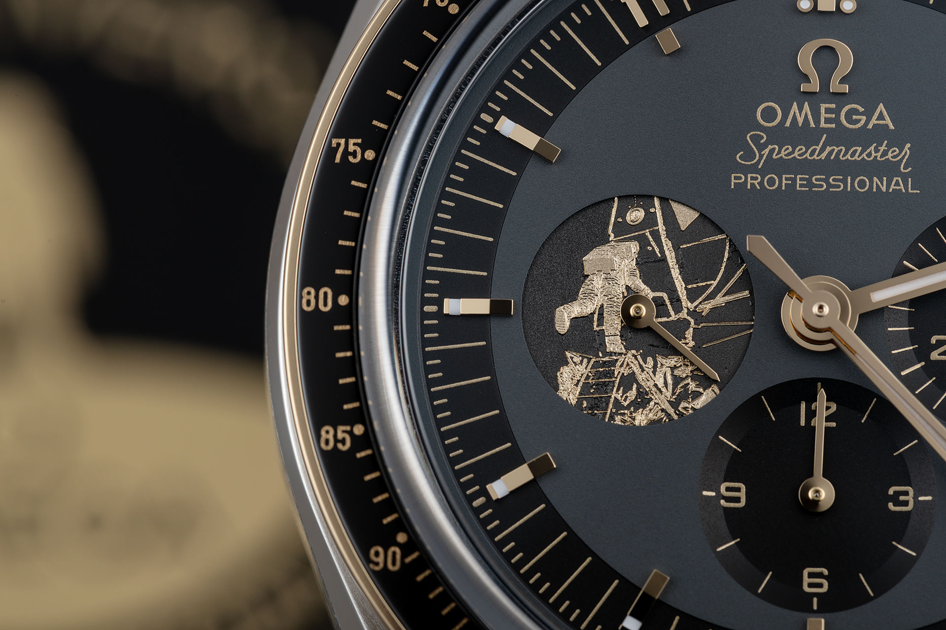 ref 310.20.42.50.01.001 | Brand New 'Unworn' | Omega Speedmaster Professional