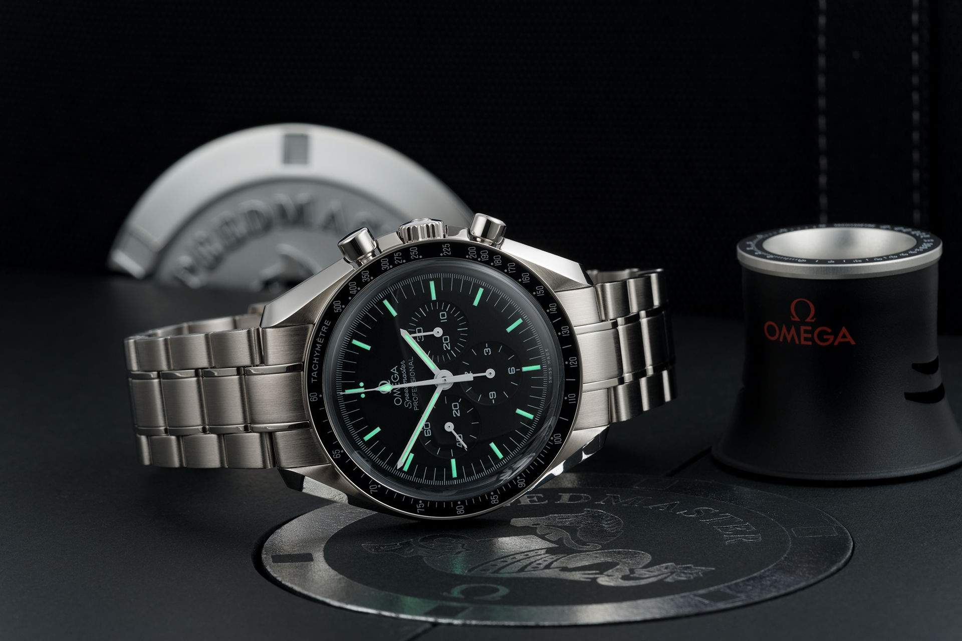 ref 31130423001005 | 'Brand New Moon Watch' | Omega Speedmaster Professional