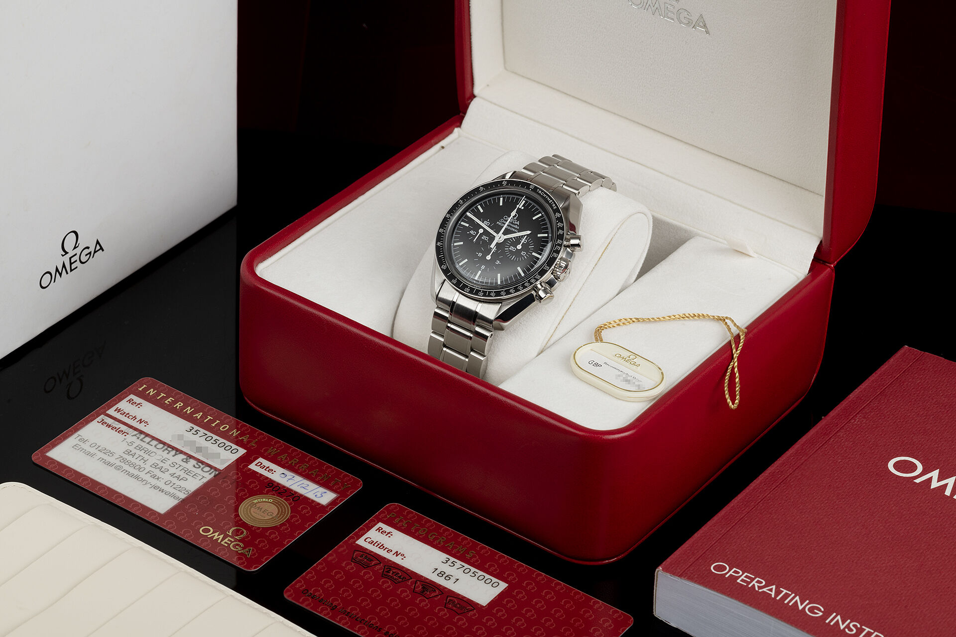 ref 35705000 | 42mm Moonwatch | Omega Speedmaster