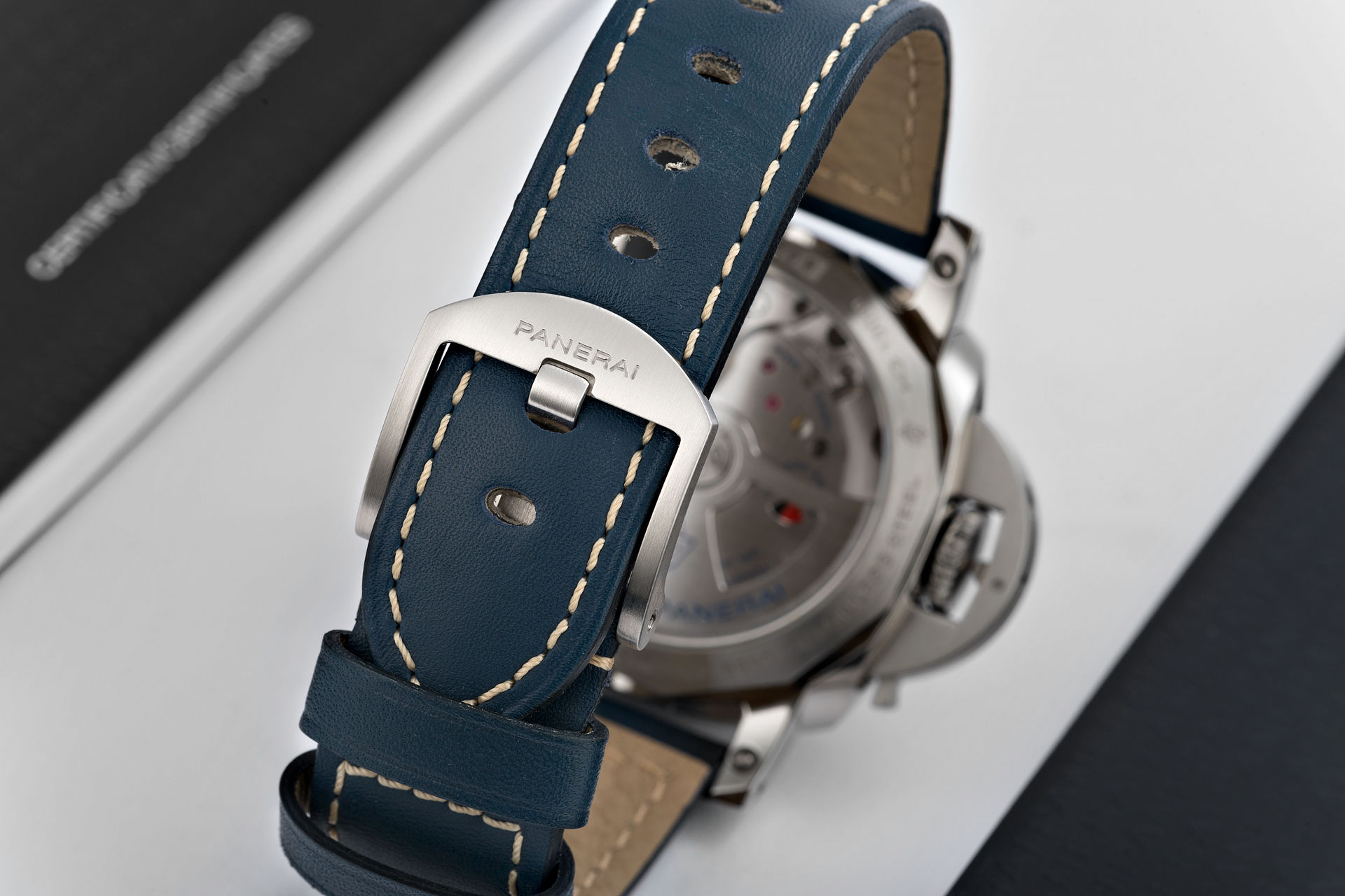 ref PAM00688 | 'Special Edition' Boutique Only | Panerai Luminor 1950 3-Day GMT