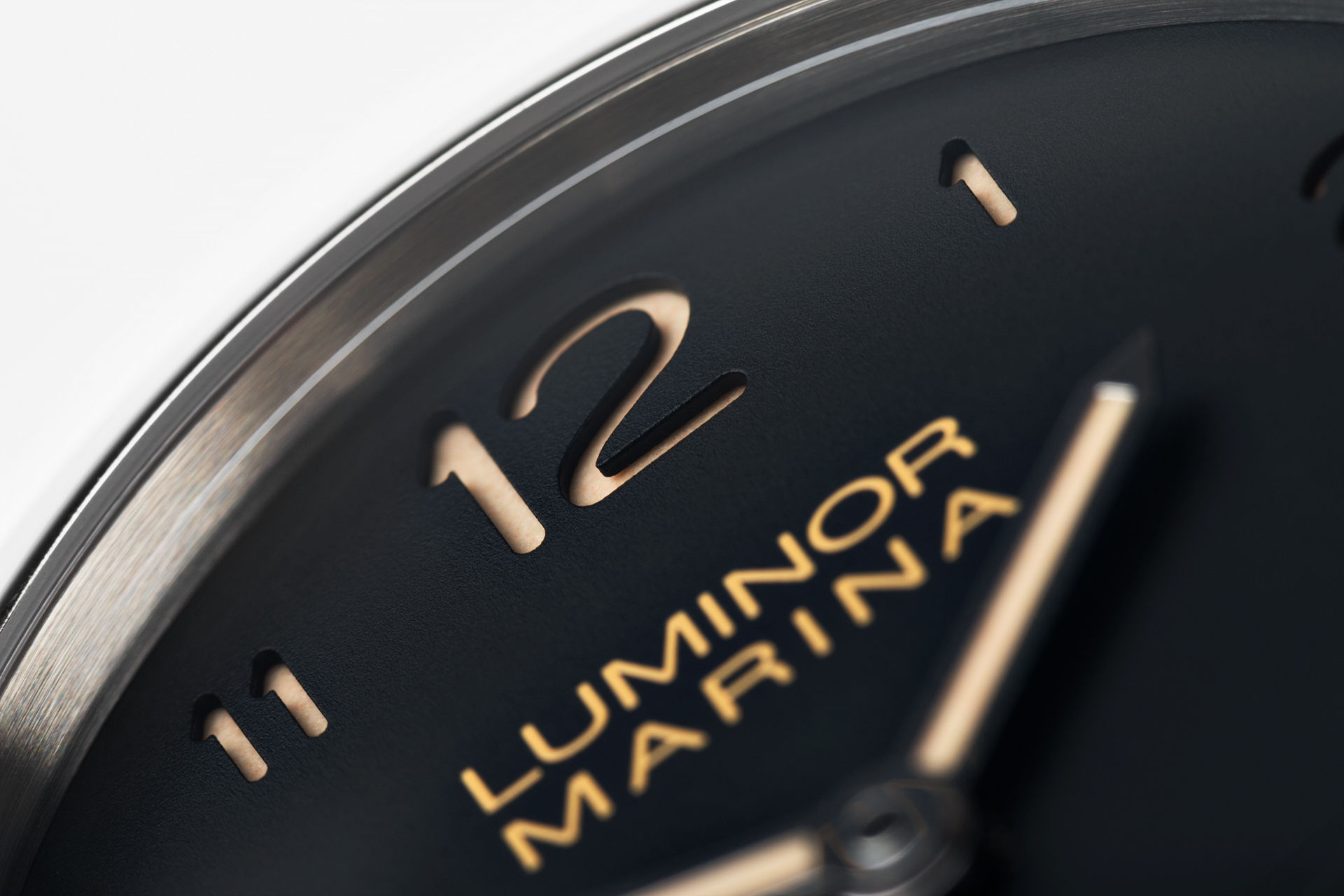 ref PAM 359 | 44mm 'Dirty Dial'  | Panerai Luminor 1950