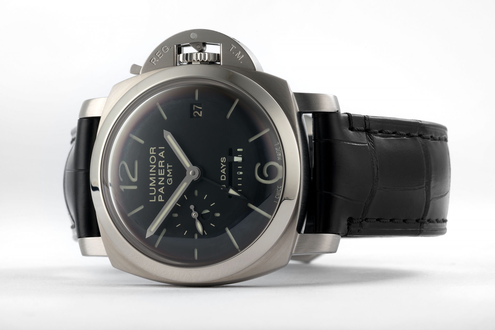 ref PAM 233 | 8 Days GMT  | Panerai Luminor 1950