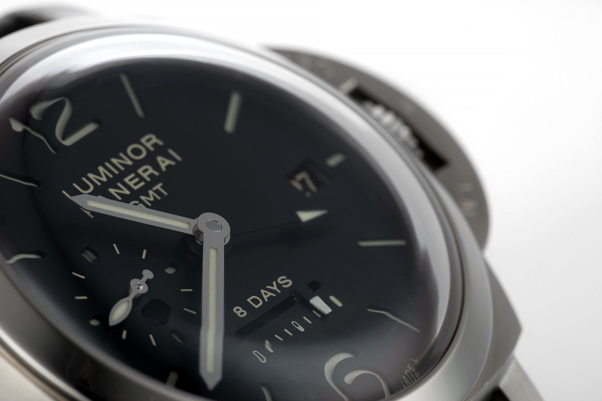 ref PAM 233 | 8 Days GMT  | Panerai Luminor 1950