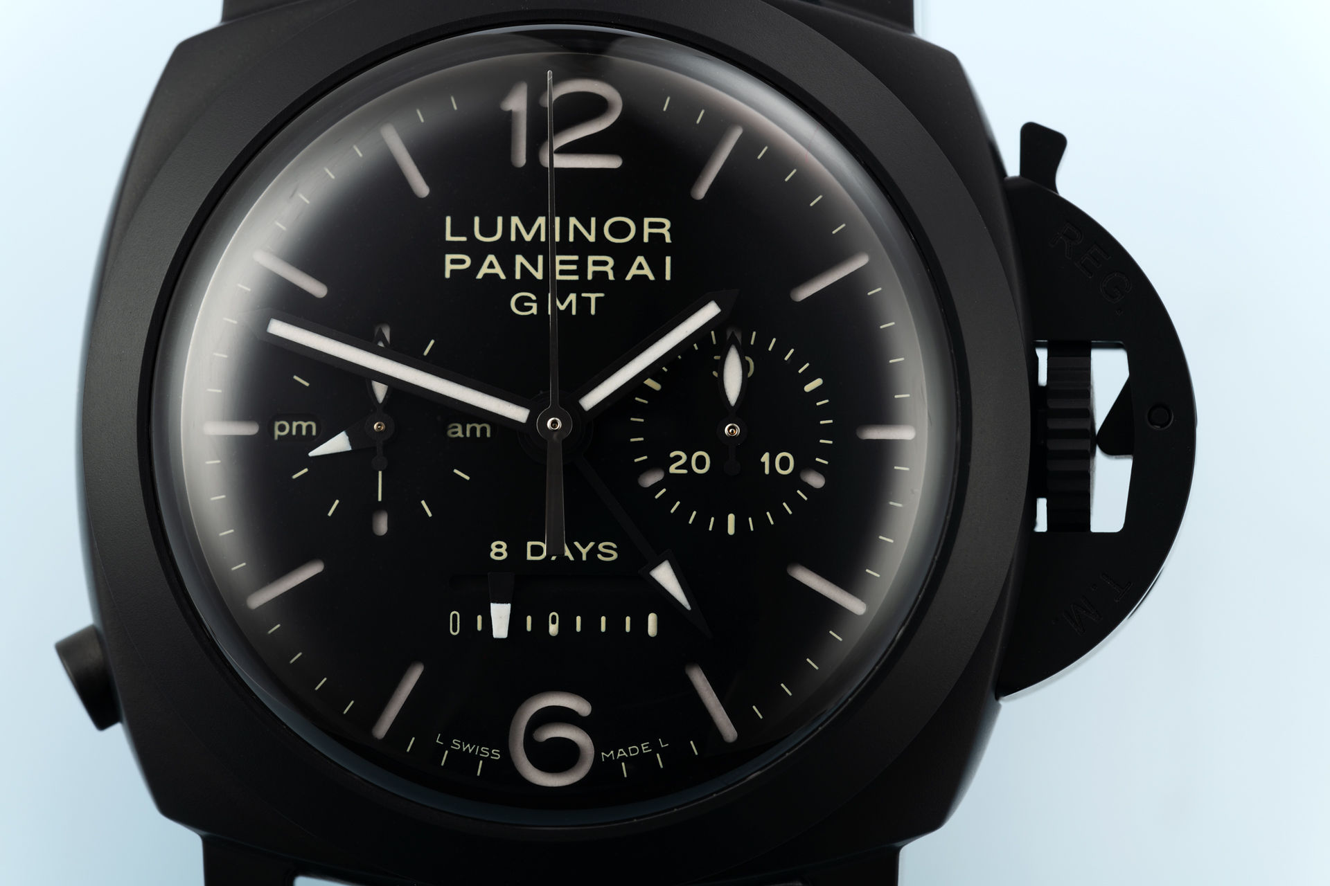 ref PAM 317 | 'Black Knight' 500 Pieces | Panerai Luminor 1950