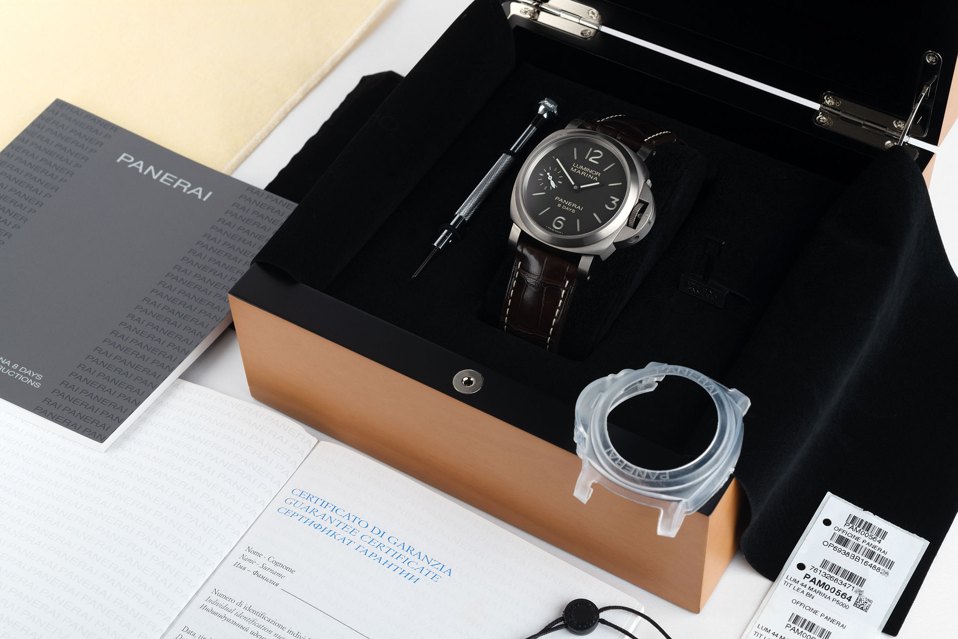 ref PAM00564 | Titanium 'Full Set' | Panerai Luminor 8 Days