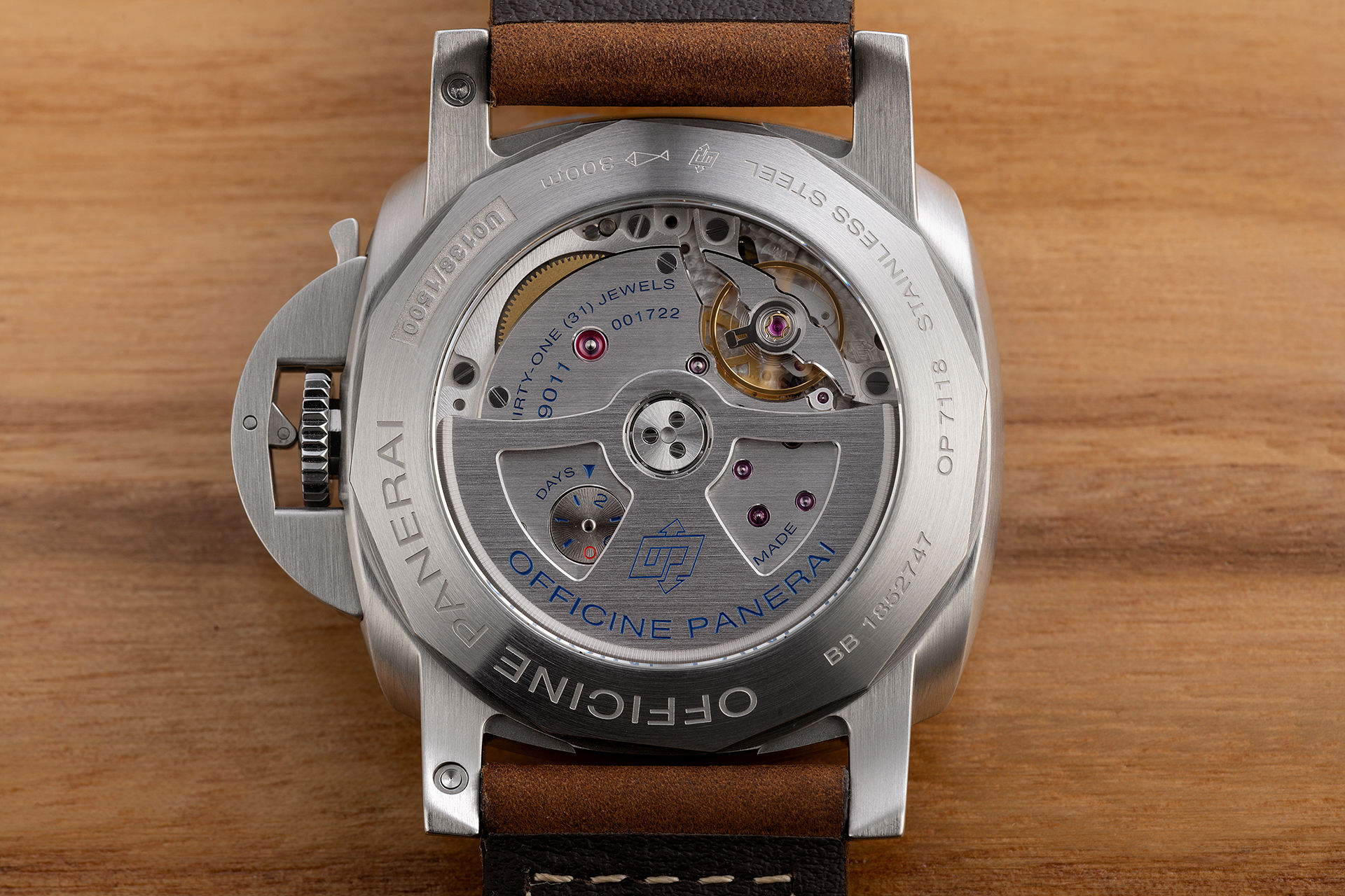 ref PAM01320 | GMT 'Complete Set' | Panerai Luminor GMT