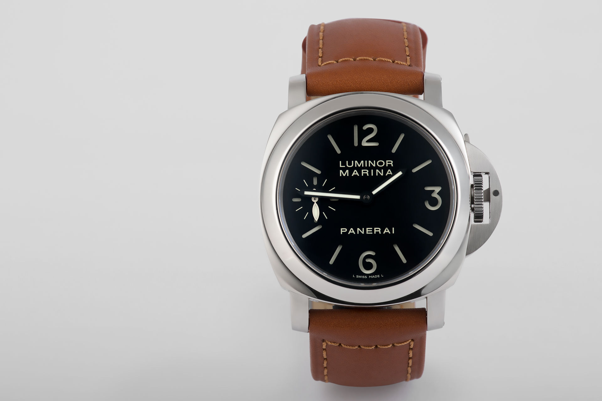 ref PAM 111 | 44mm Box & Papers | Panerai Luminor Marina