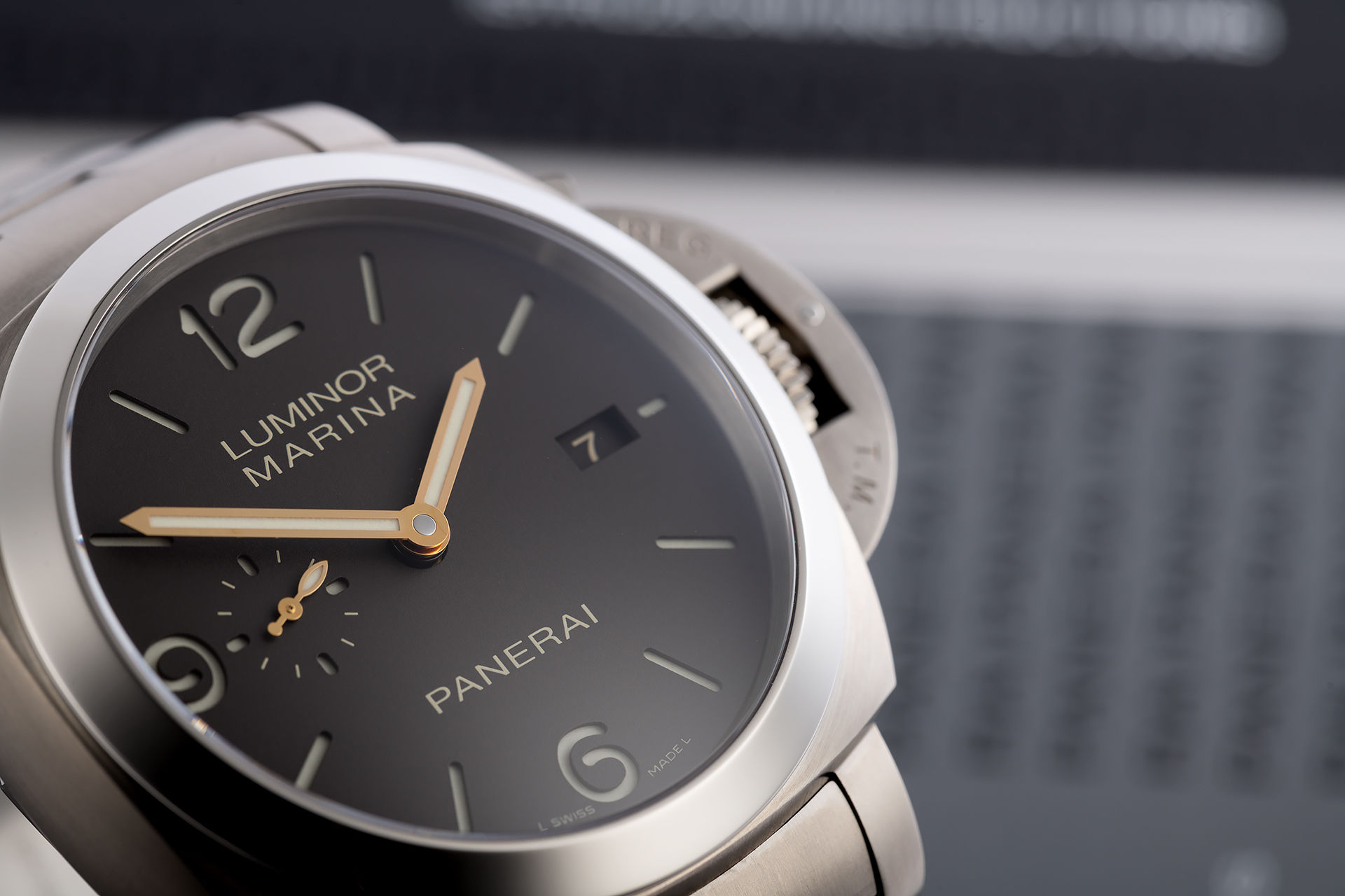 ref PAM 352 | Box & Certificate | Panerai Luminor Marina