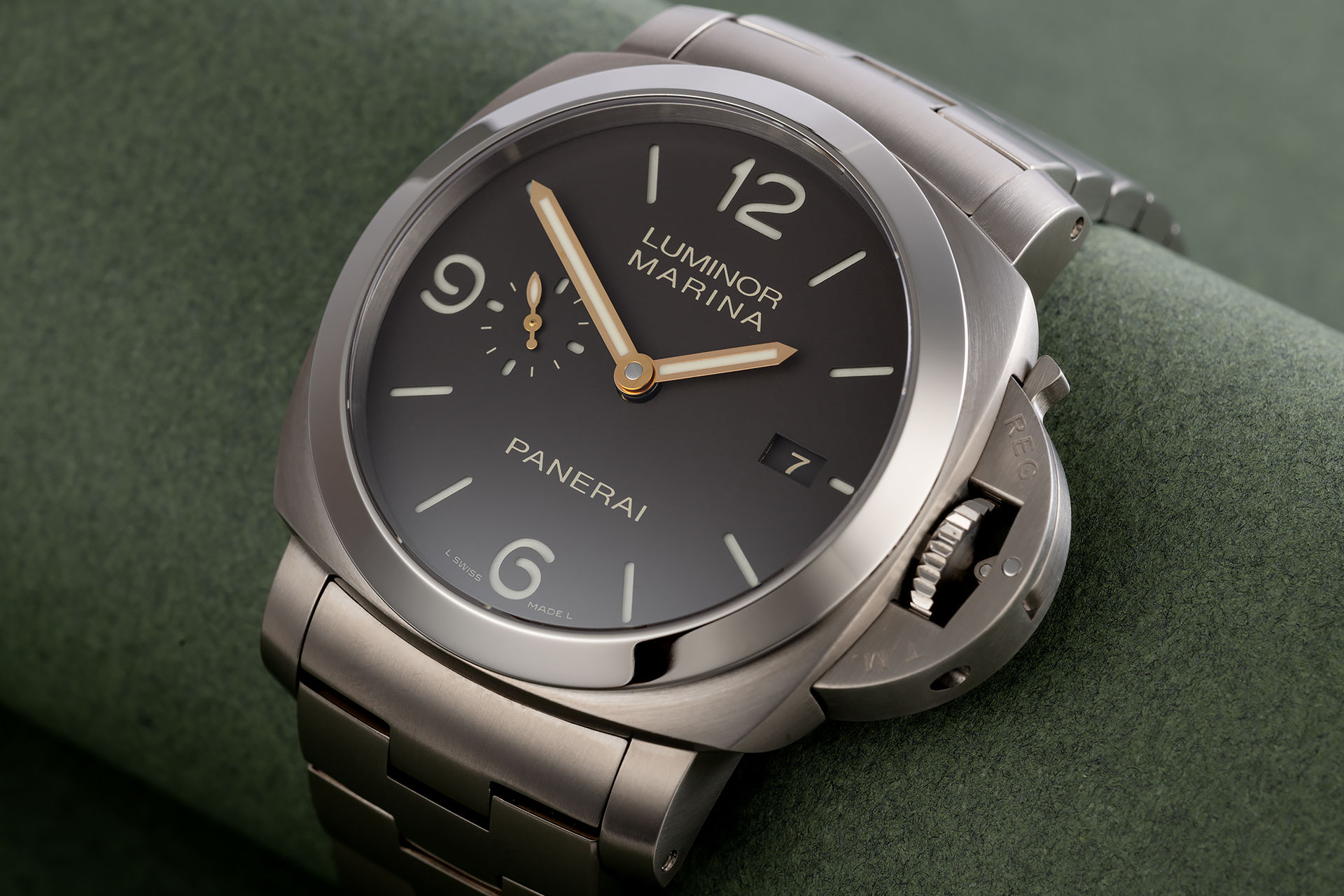 ref PAM 352 | Box & Certificate | Panerai Luminor Marina