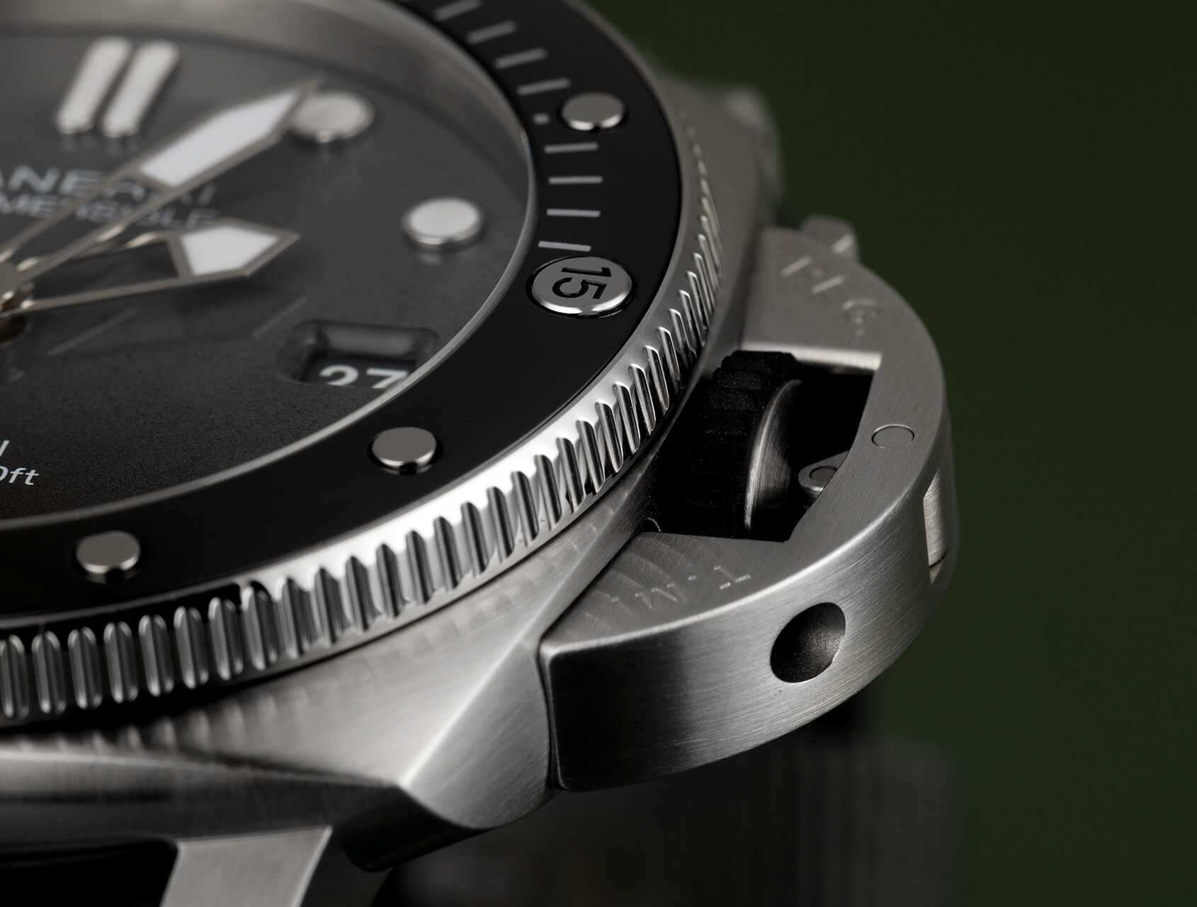 ref PAM01288 | PAM01288 - eSteel | Panerai Luminor Submersible