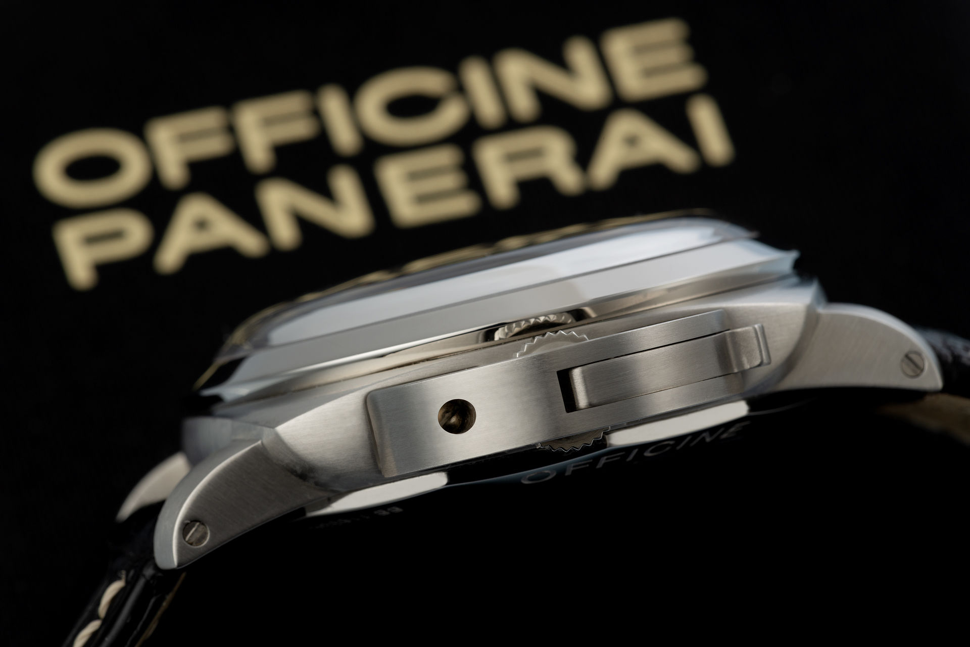 ref PAM 217 | One of 1000 'Destro' | Panerai Marina Militare