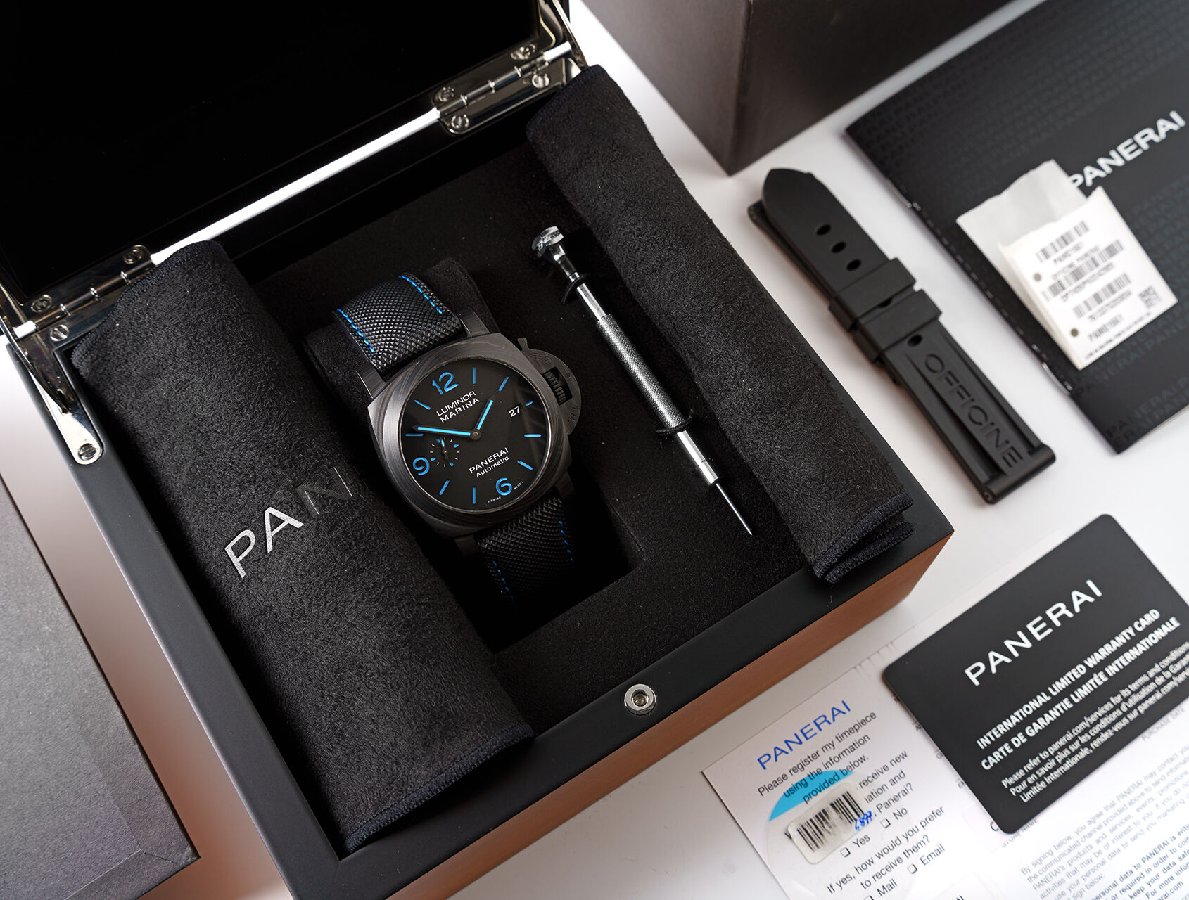ref PAM01661 | Panerai Luminor Marina Carbotech | Panerai Panerai Luminor Marina Carbotech