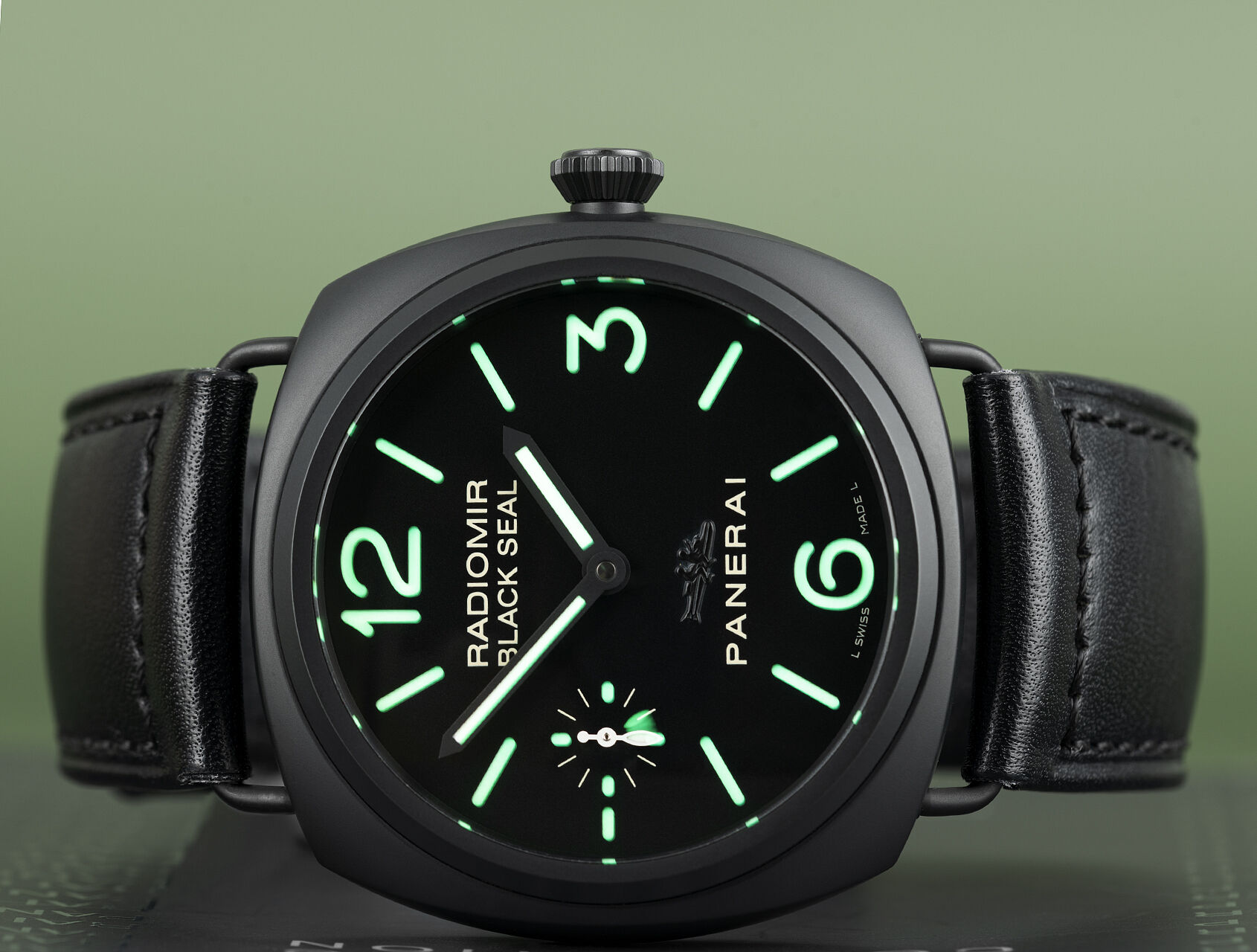 ref PAM00292 | PAM00292 - Torpedo Dial | Panerai Radiomir Black Seal