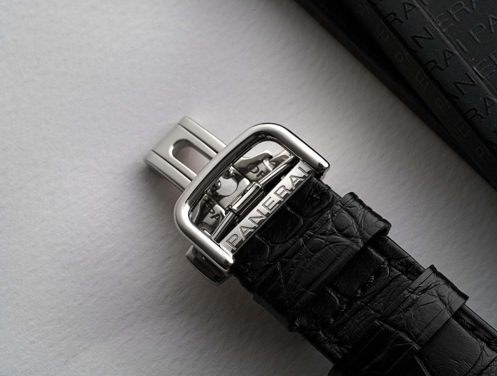 ref PAM00316 | PAM00316 - 75 Pieces | Panerai Radiomir GMT
