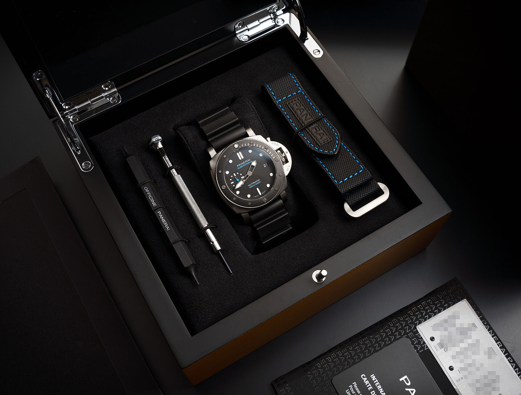 ref PAM00683 | Submersible | Panerai Submersible