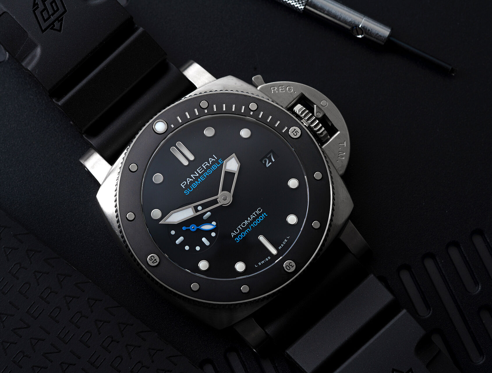 ref PAM00683 | Submersible | Panerai Submersible