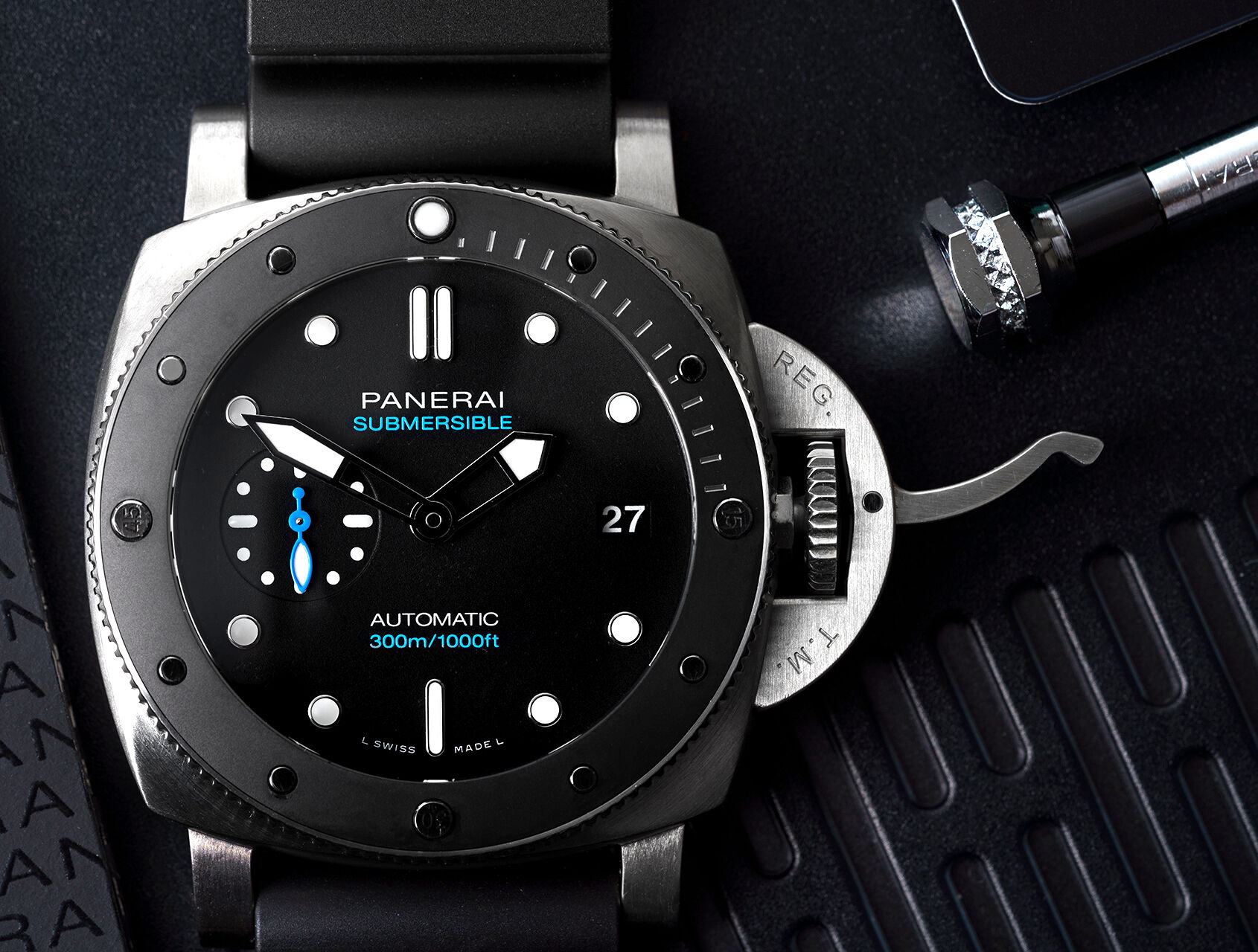 ref PAM00683 | Submersible | Panerai Submersible