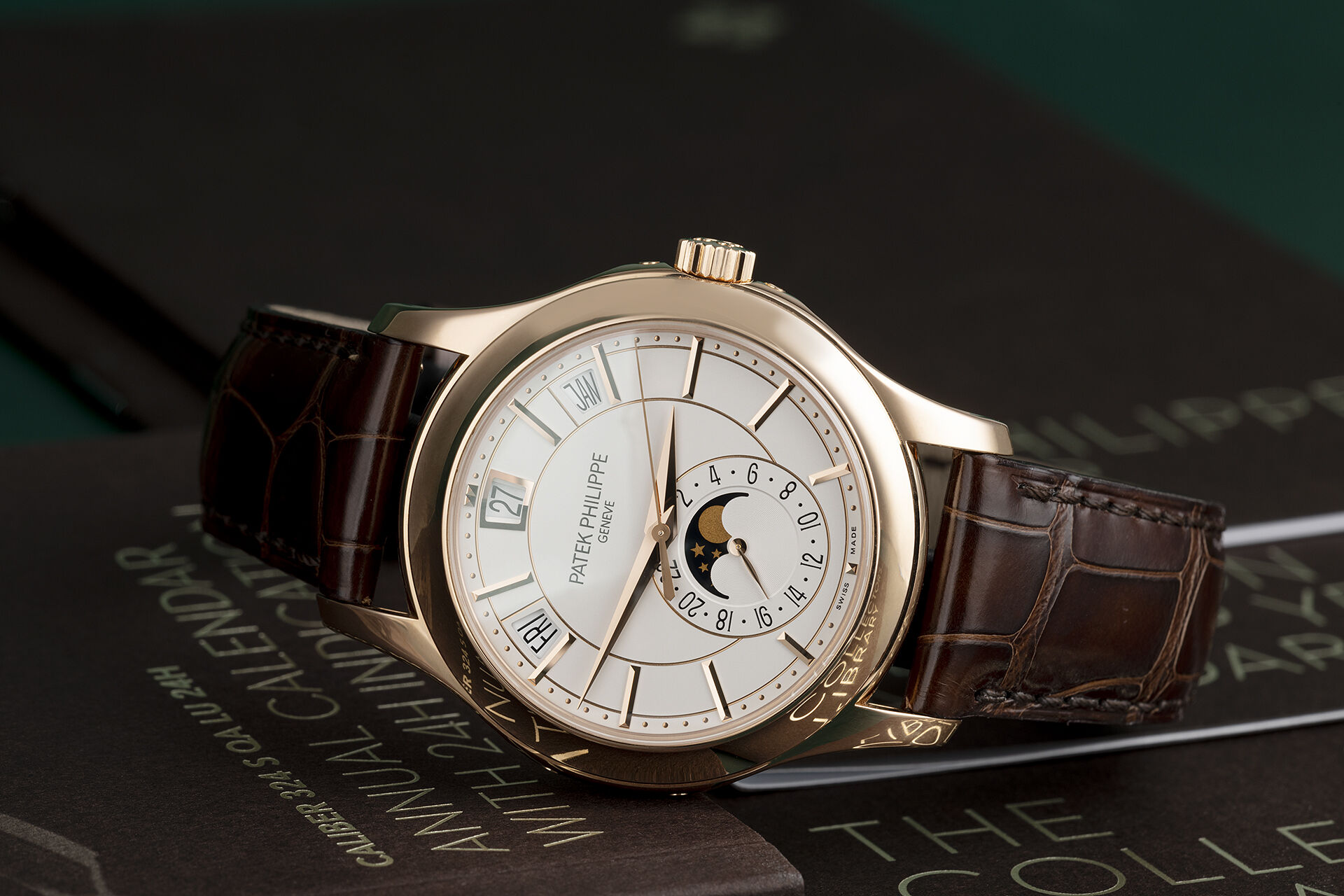 tham khảo 5205R |  Tình trạng mới |  Lịch hàng năm của Patek Philippe