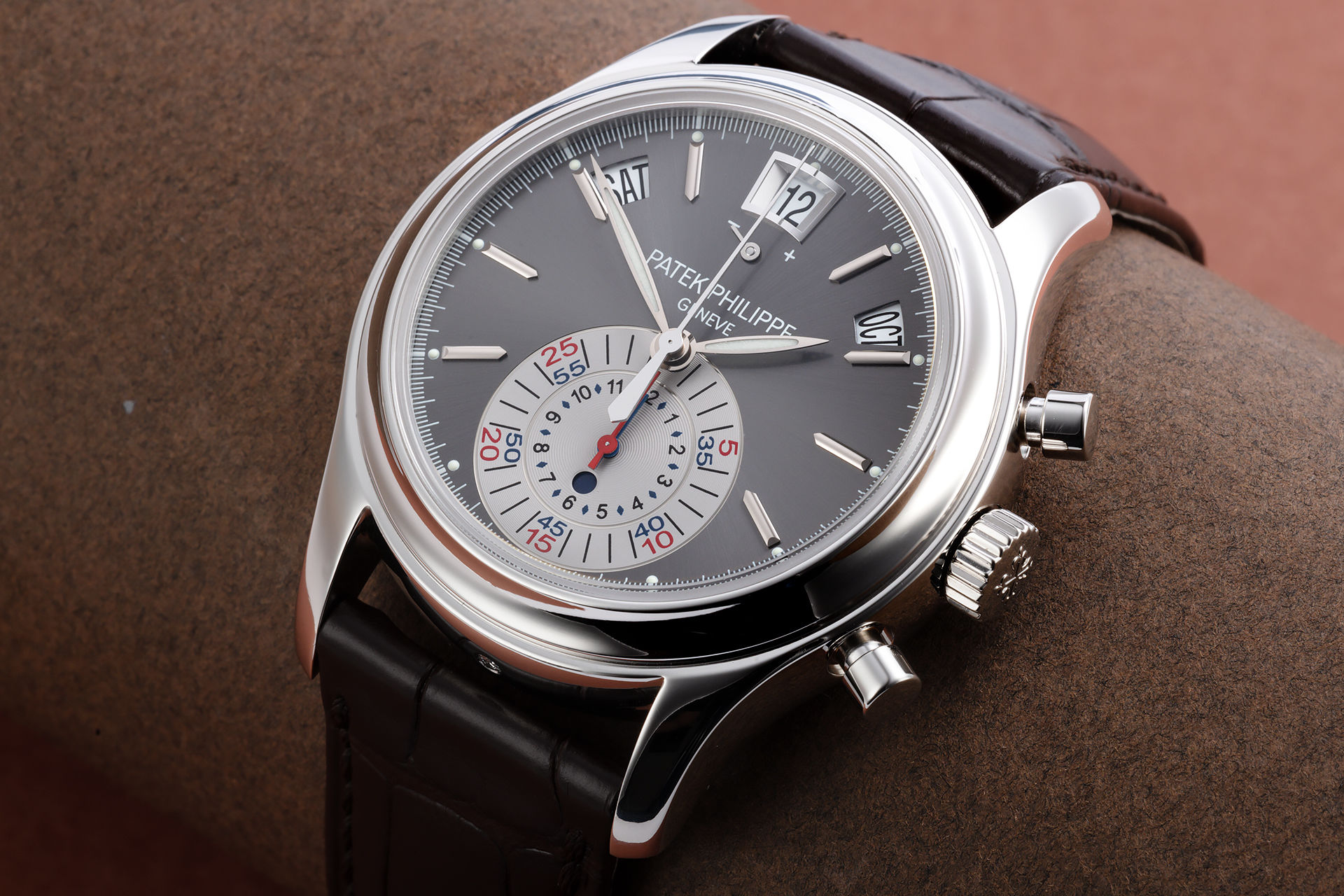 ref 5960P | Complete Set 'Geneva Seal' | Patek Philippe Annual Calendar Chronograph